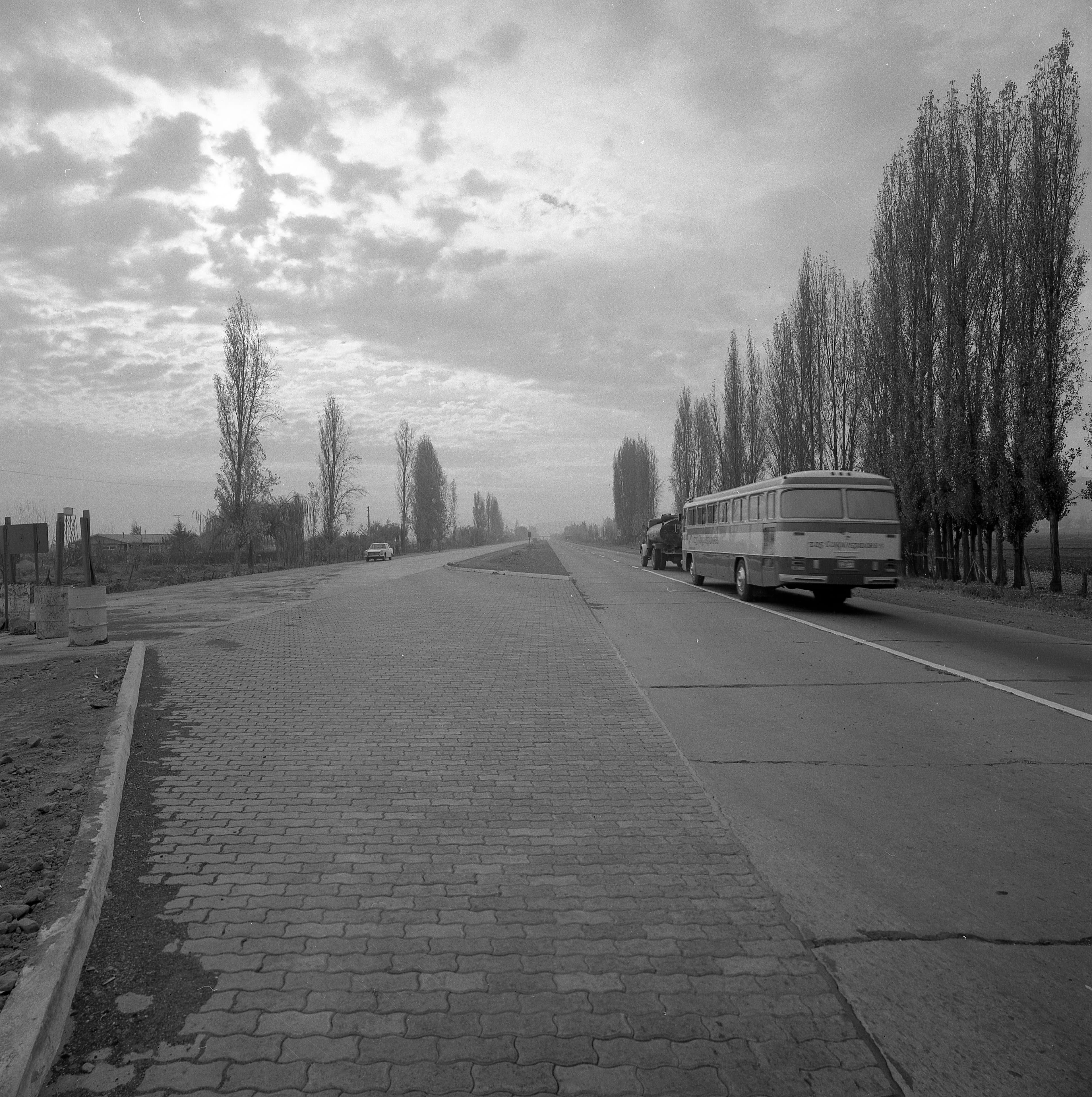 Protección de caminos con Prefaco, sin lugar, 1969