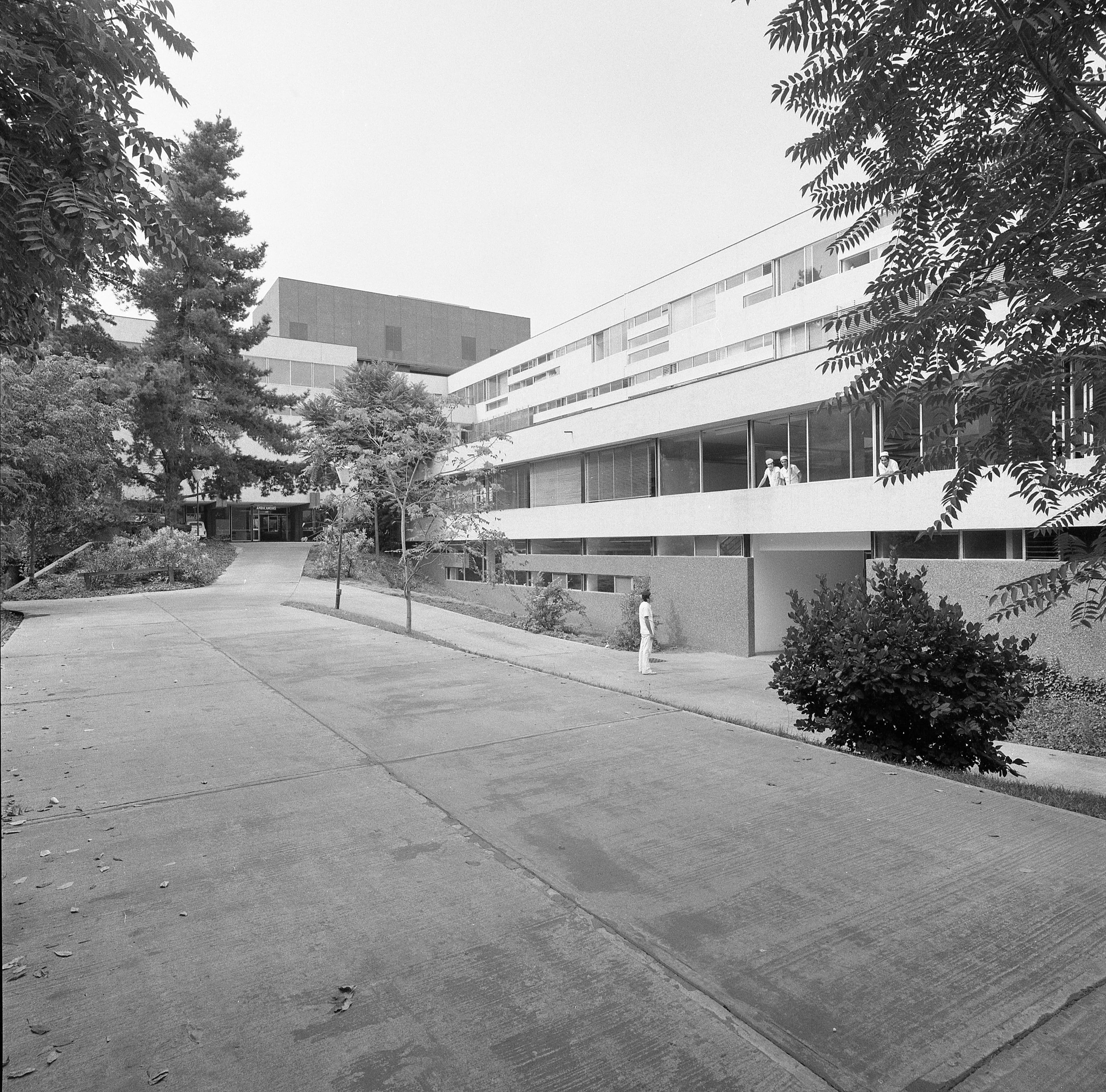 Clínica Alemana de Vitacura en 1976