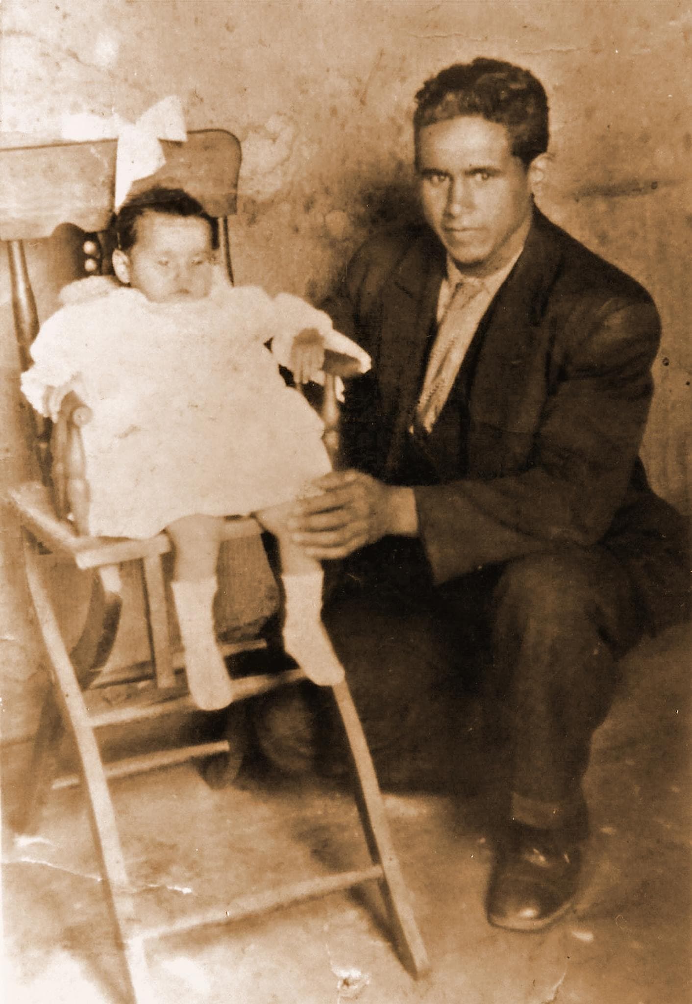 Velorio de una niña en su silla, 1937