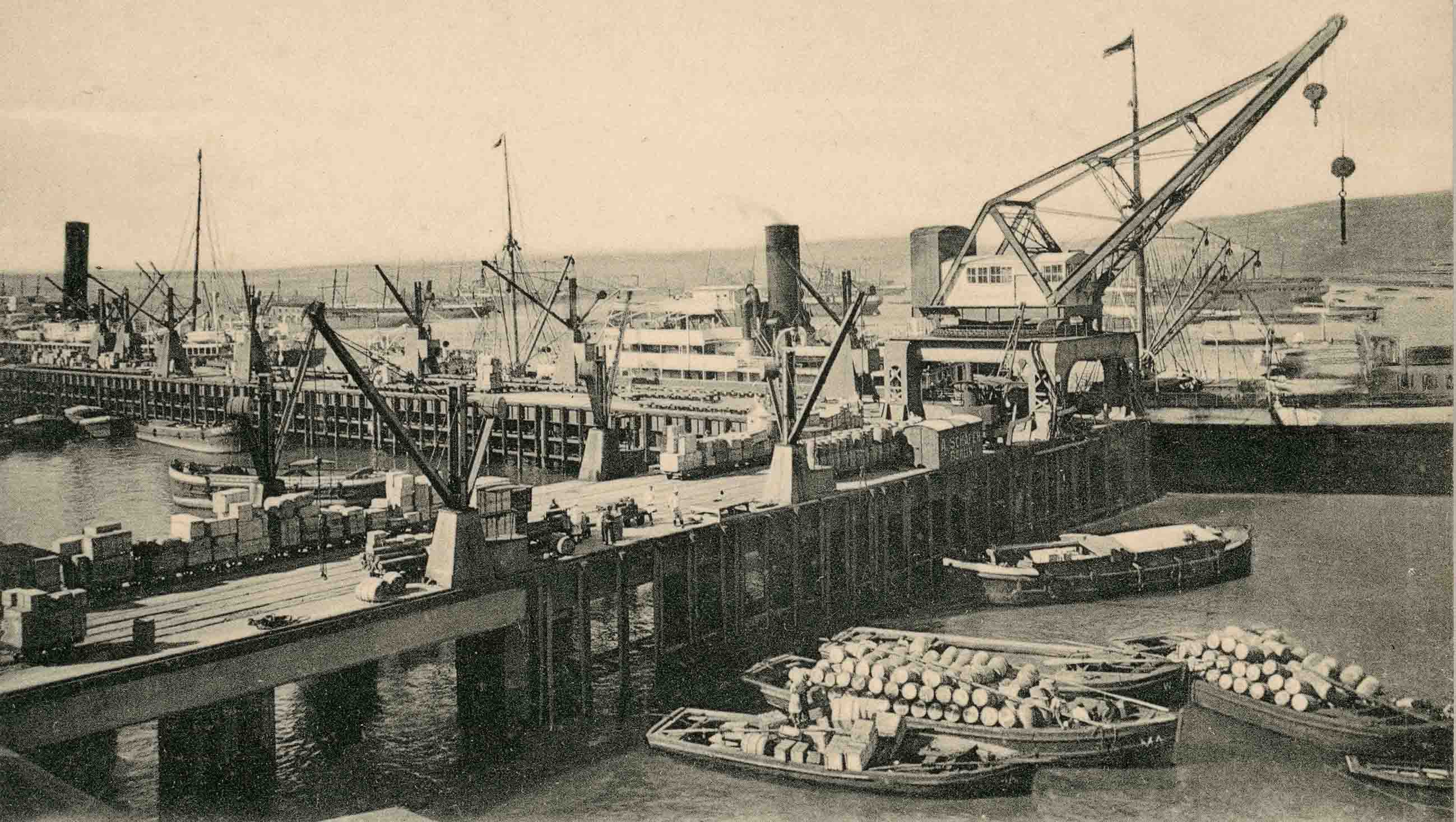 Muelle fiscal de Valparaíso en 1912
