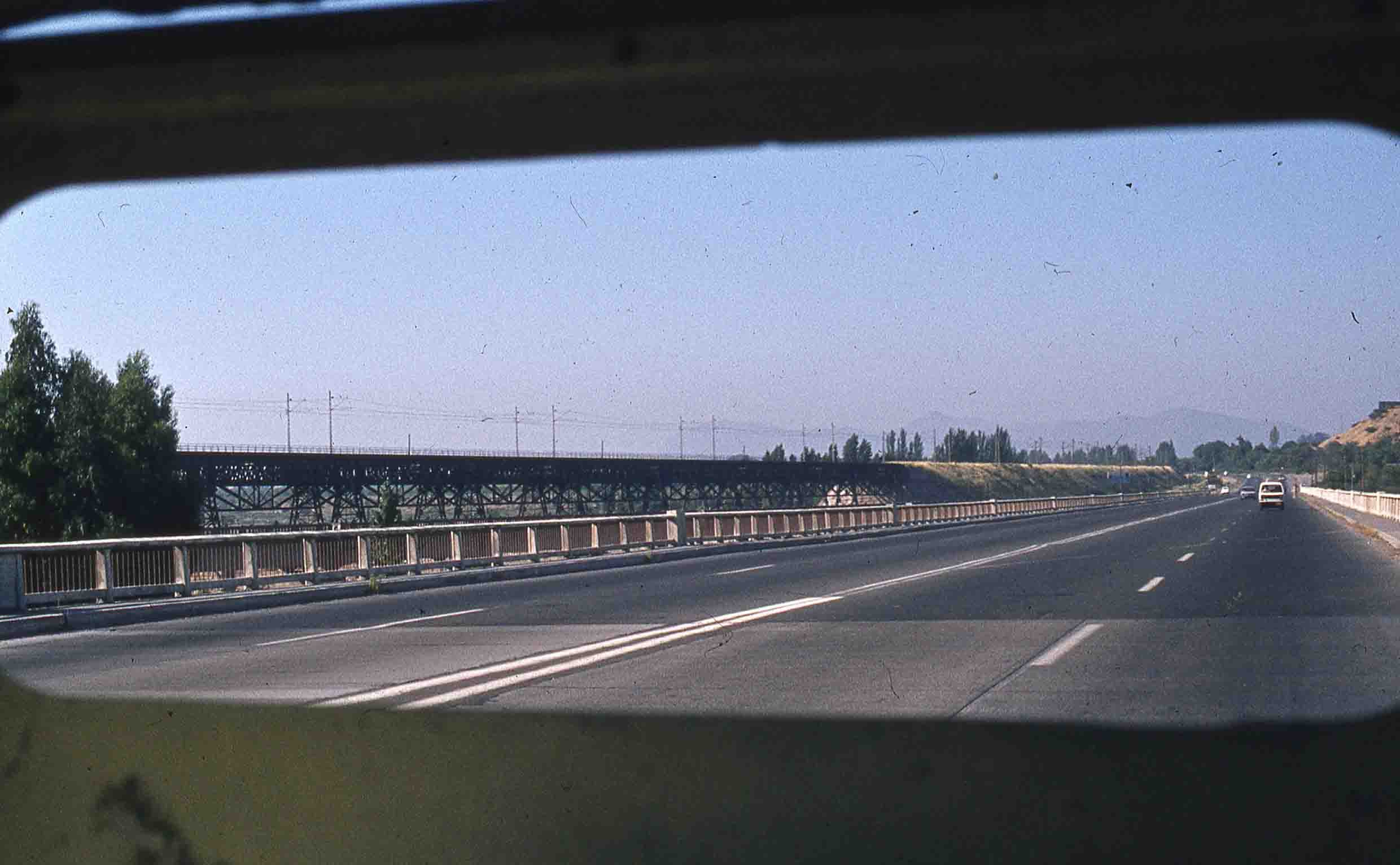 Puente sobre Río Maipo en los 80