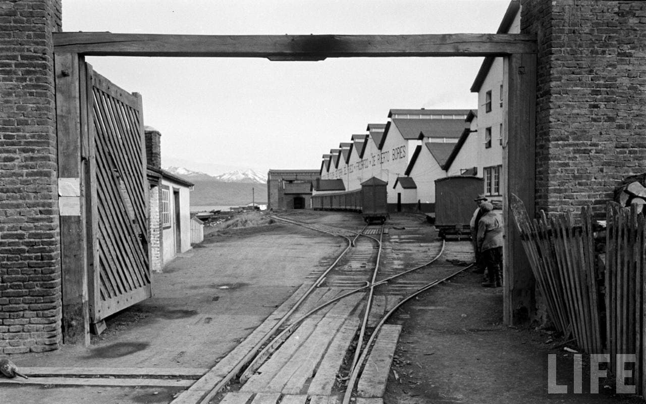 Bodegas de Puerto Bories, Puerto Natales, 1950
