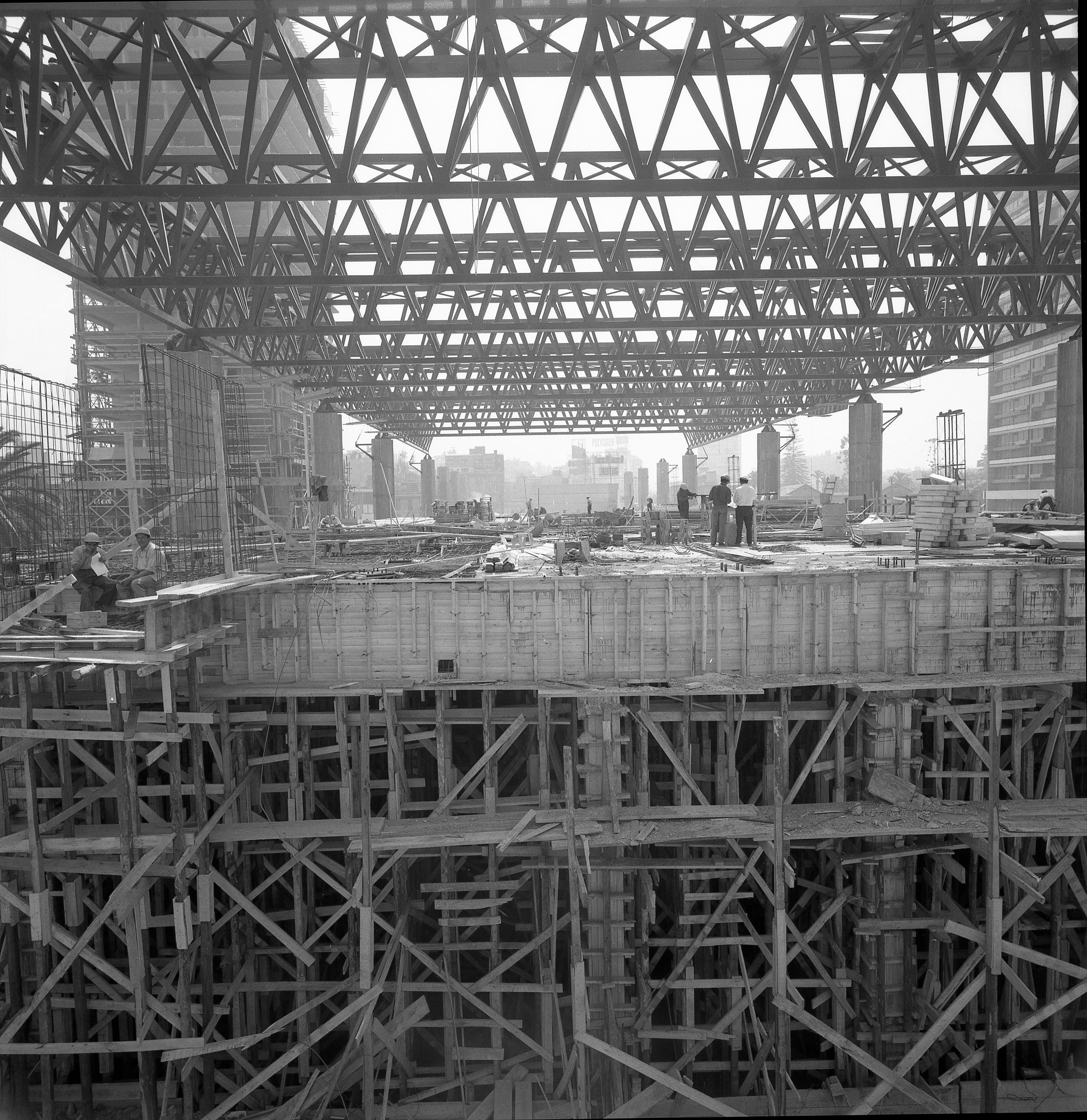 Construcción Edificio Unctad III- Gabriela Mistral en 1971