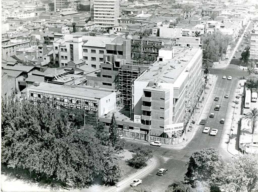 Hospital del Trabajador, 1971