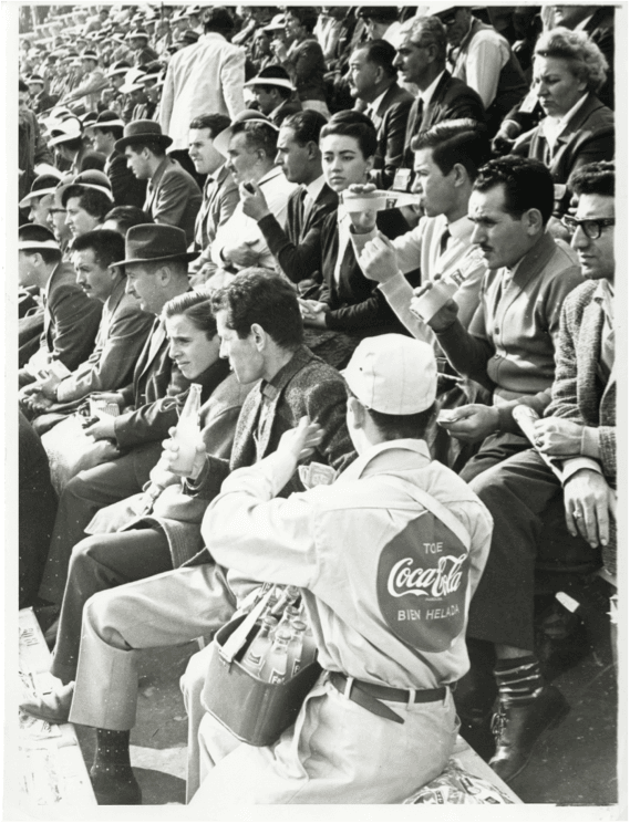 Coca-Cola en el estadio, 1962