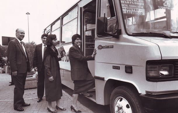 Inauguración servicio Metrobús en Providencia, 1991