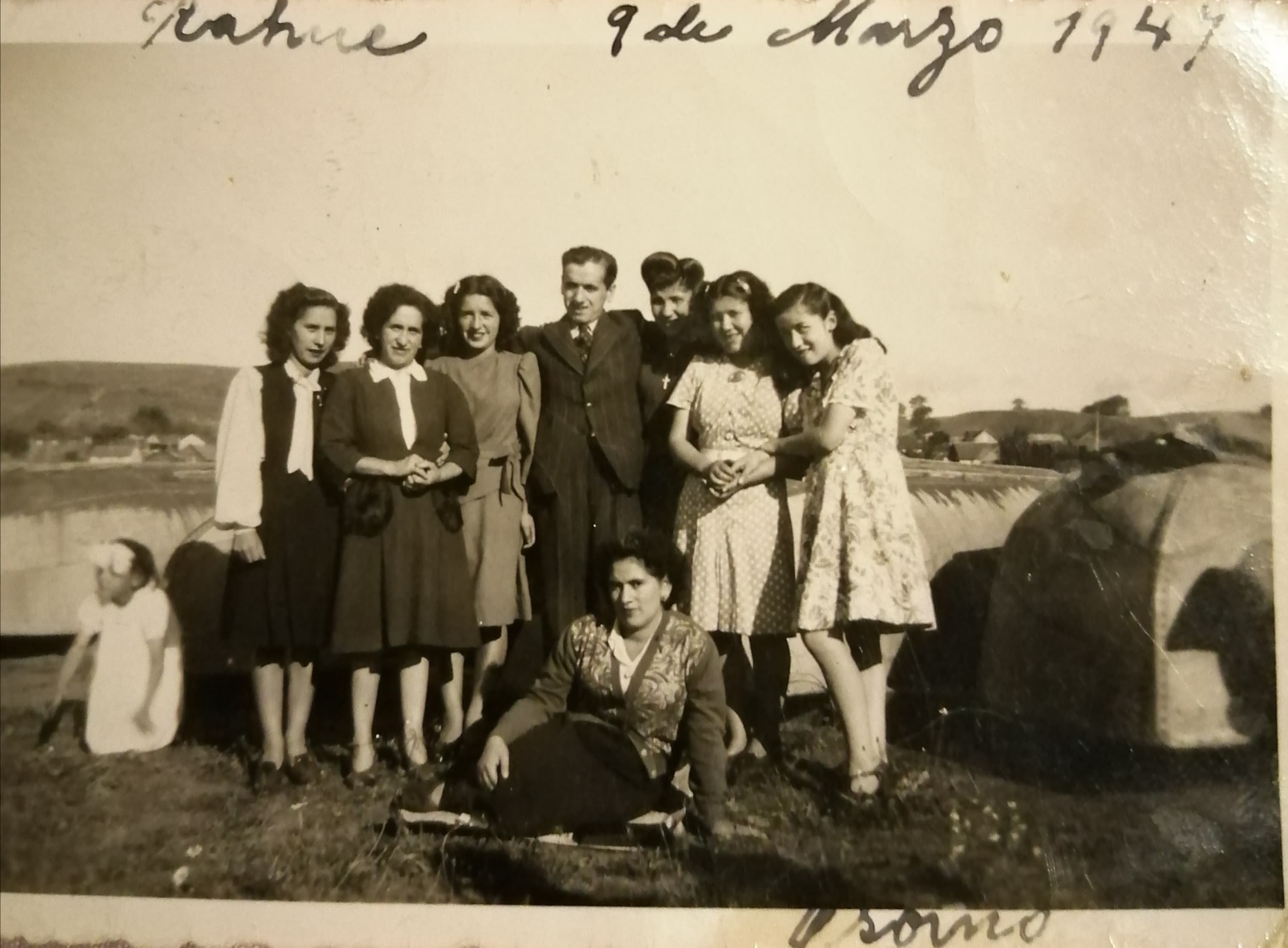 Rahue - Familia Passeron y amigos, 1947
