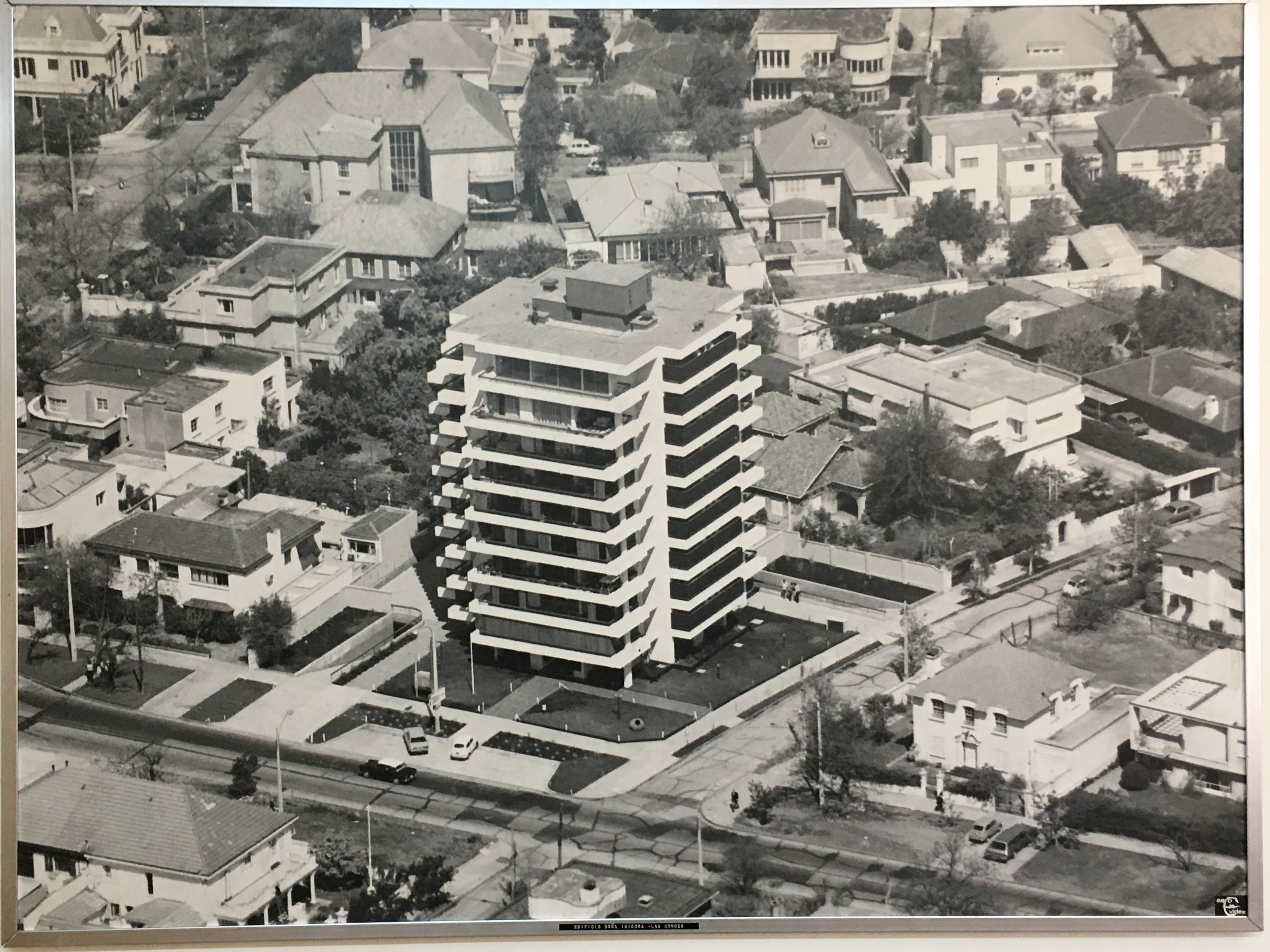 Edificio Isidora, 1978