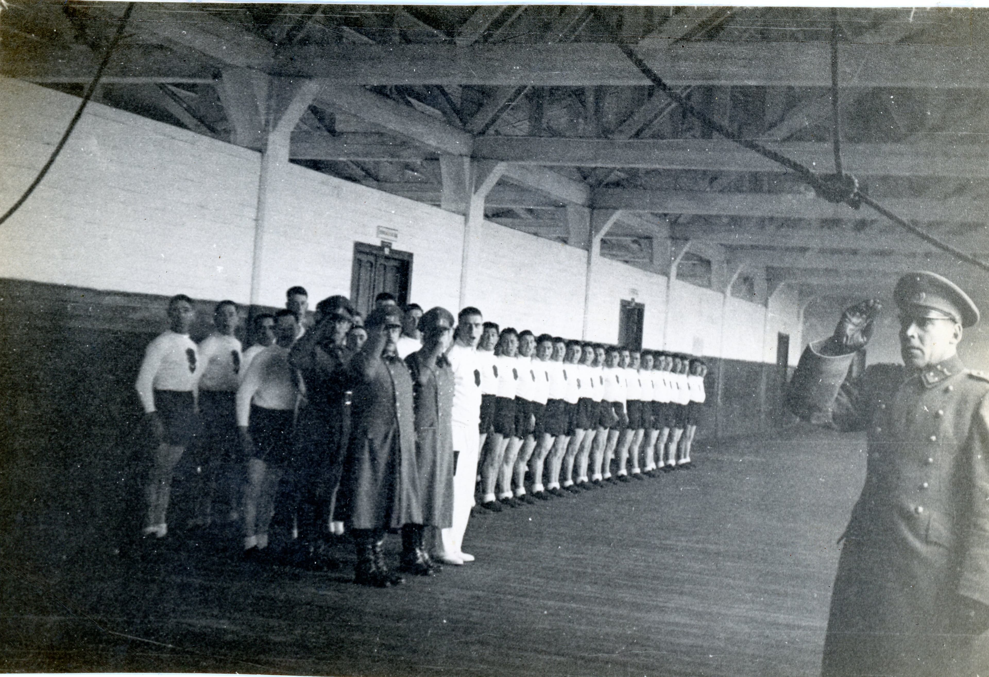 Revista de gimnasia, 1947