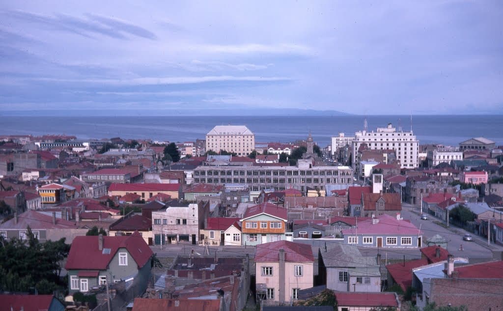 Punta Arenas desde el cerro de la Cruz, 1968