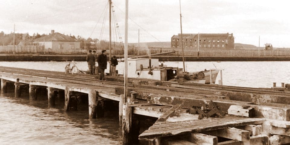 Muelle de Puerto. Natales en 1971