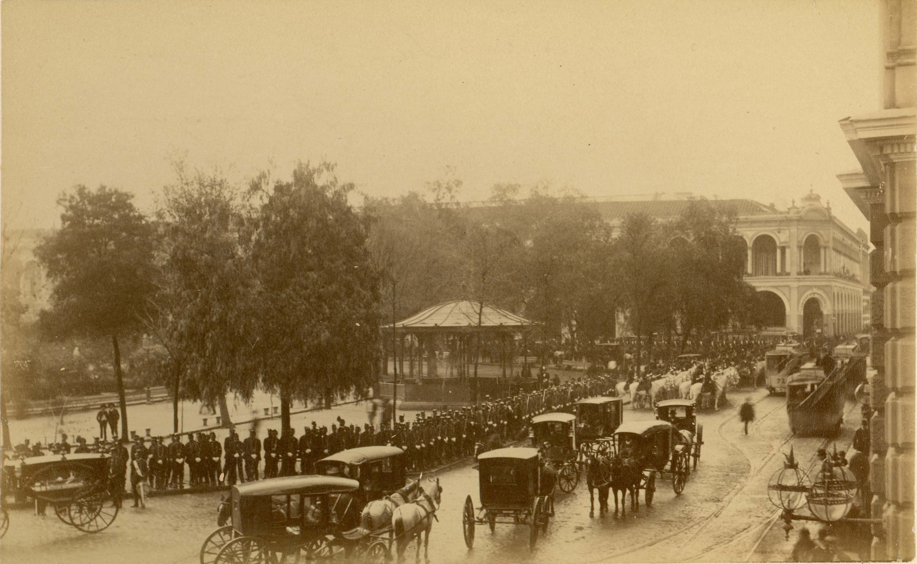 Plaza de Armas de Santiago en 1888