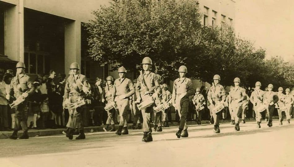 Desfile Glorias del Ejército en Cauquenes, 1975