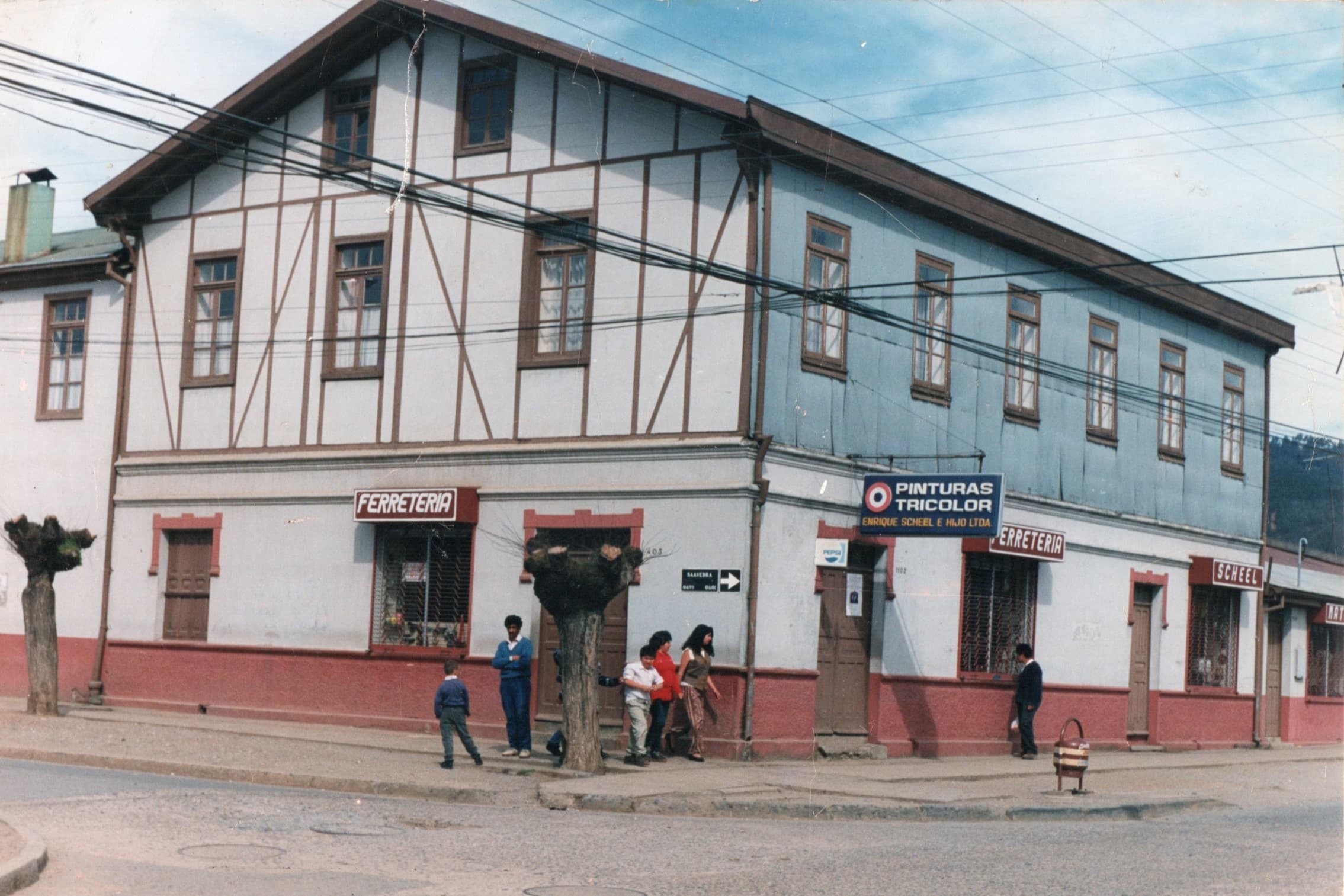 Ferretería Scheel en 1998