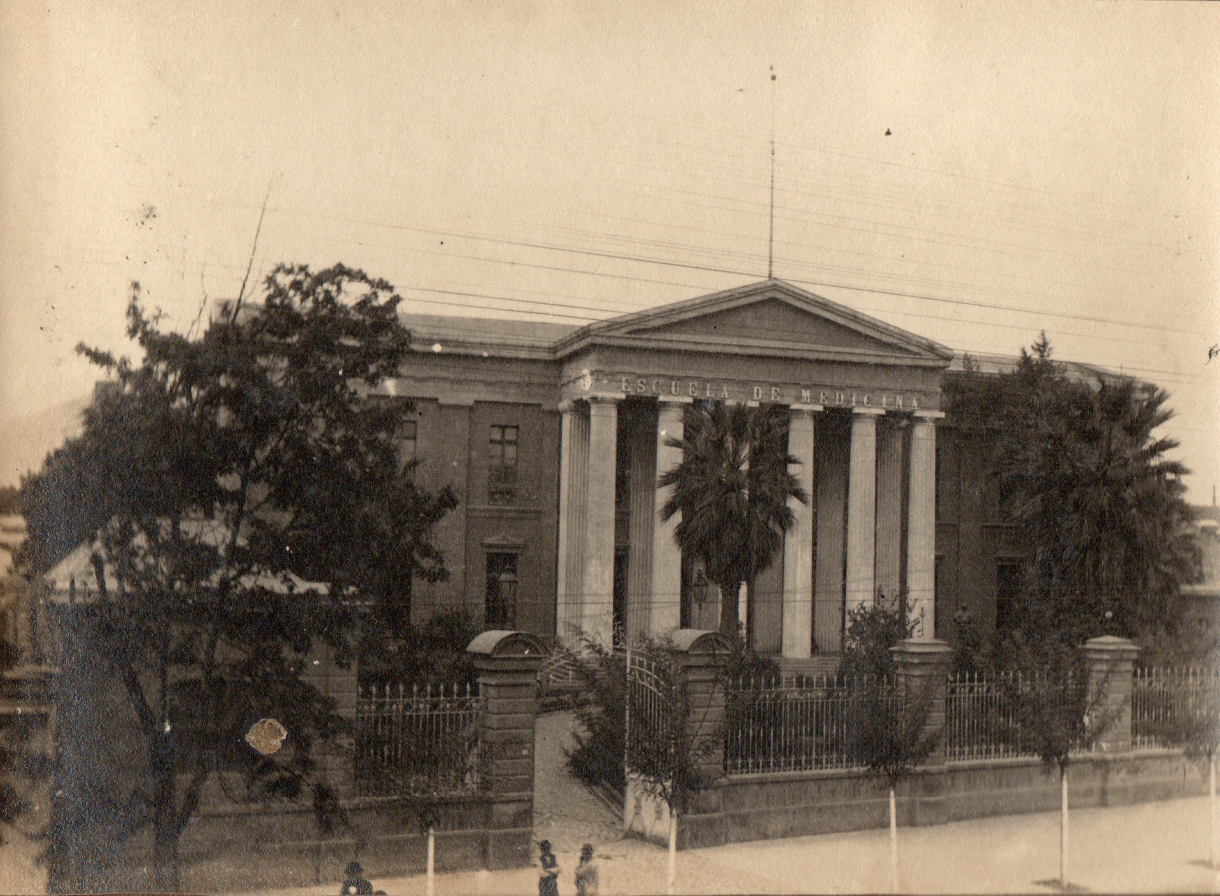 Escuela de Medicina de la Universidad de Chile en 1920