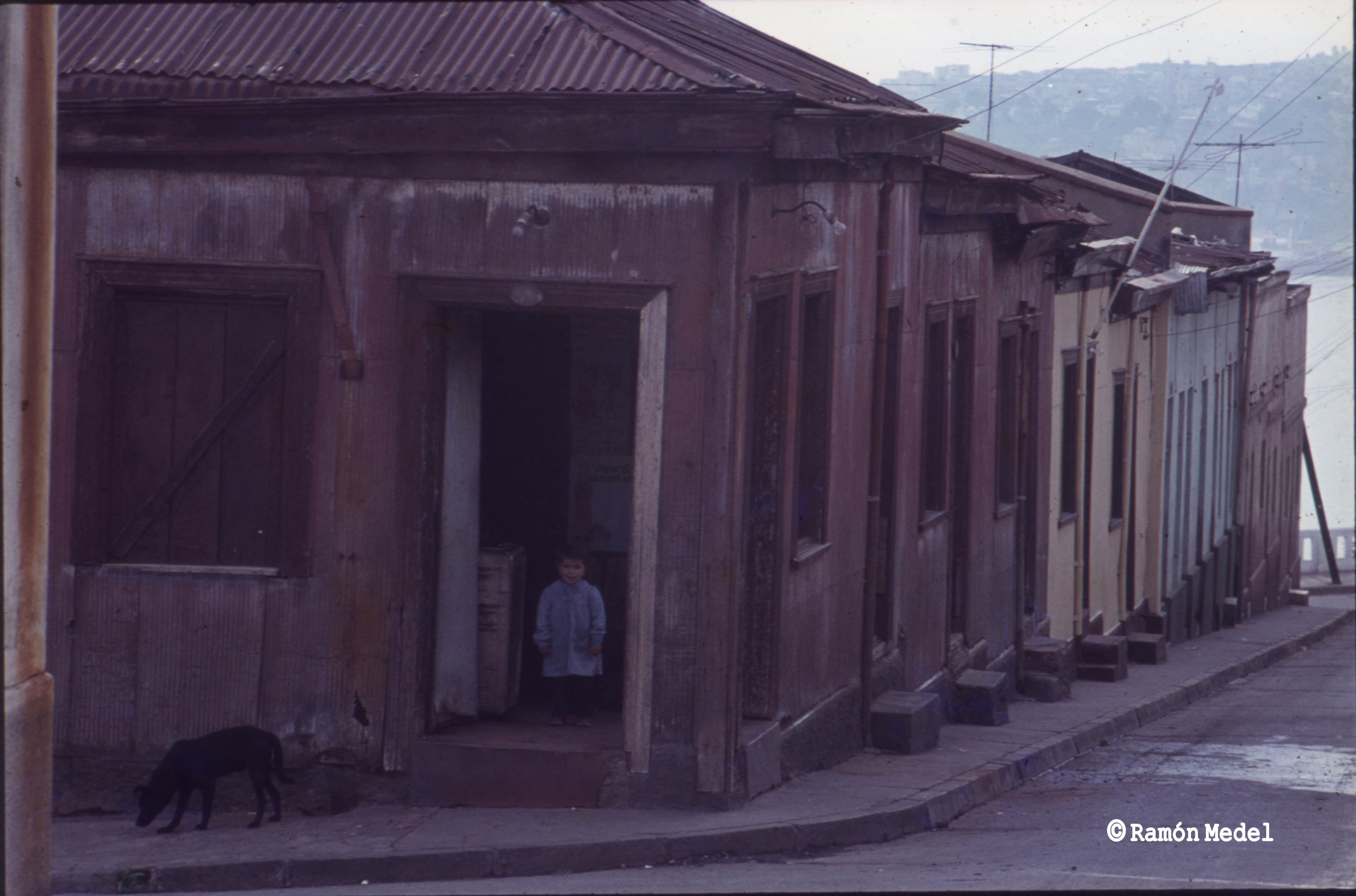 Cerro Barón de Valparaíso, año 1980: Casas antiguas hoy desaparecidas.