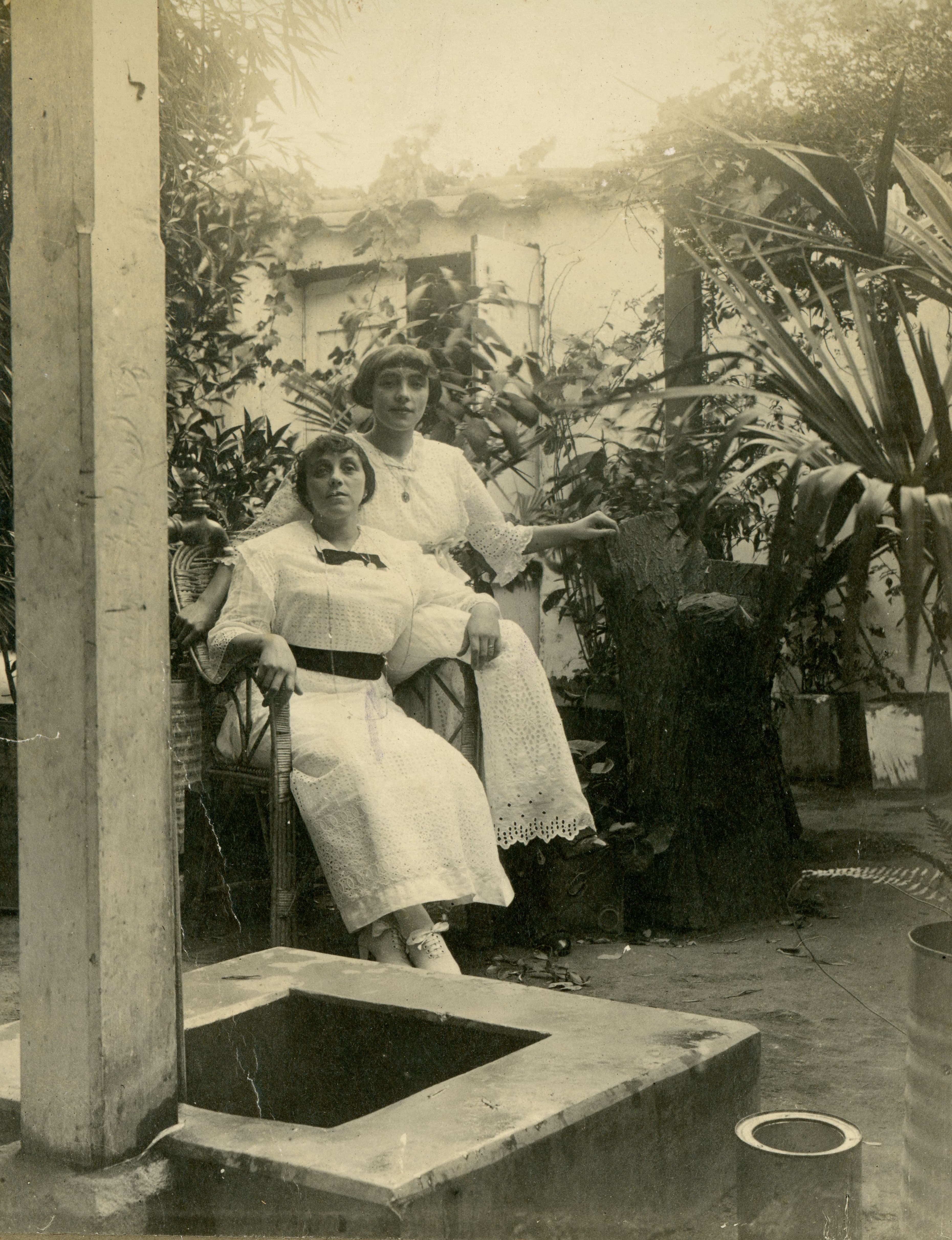 Retrato de dos jóvenes, Santiago, Noviembre, 1915