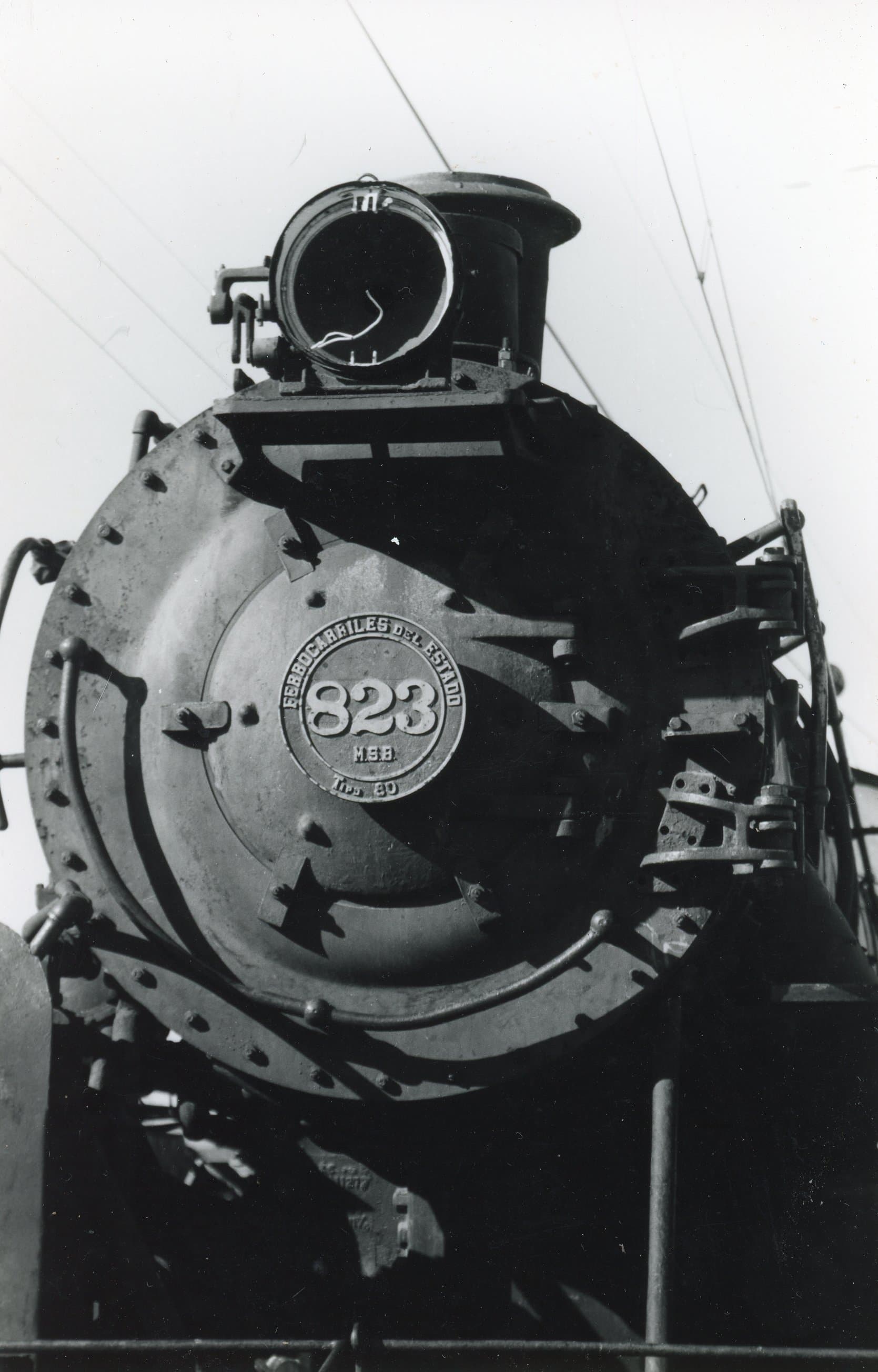 Frente de una locomotora 823 de EFE, 1960