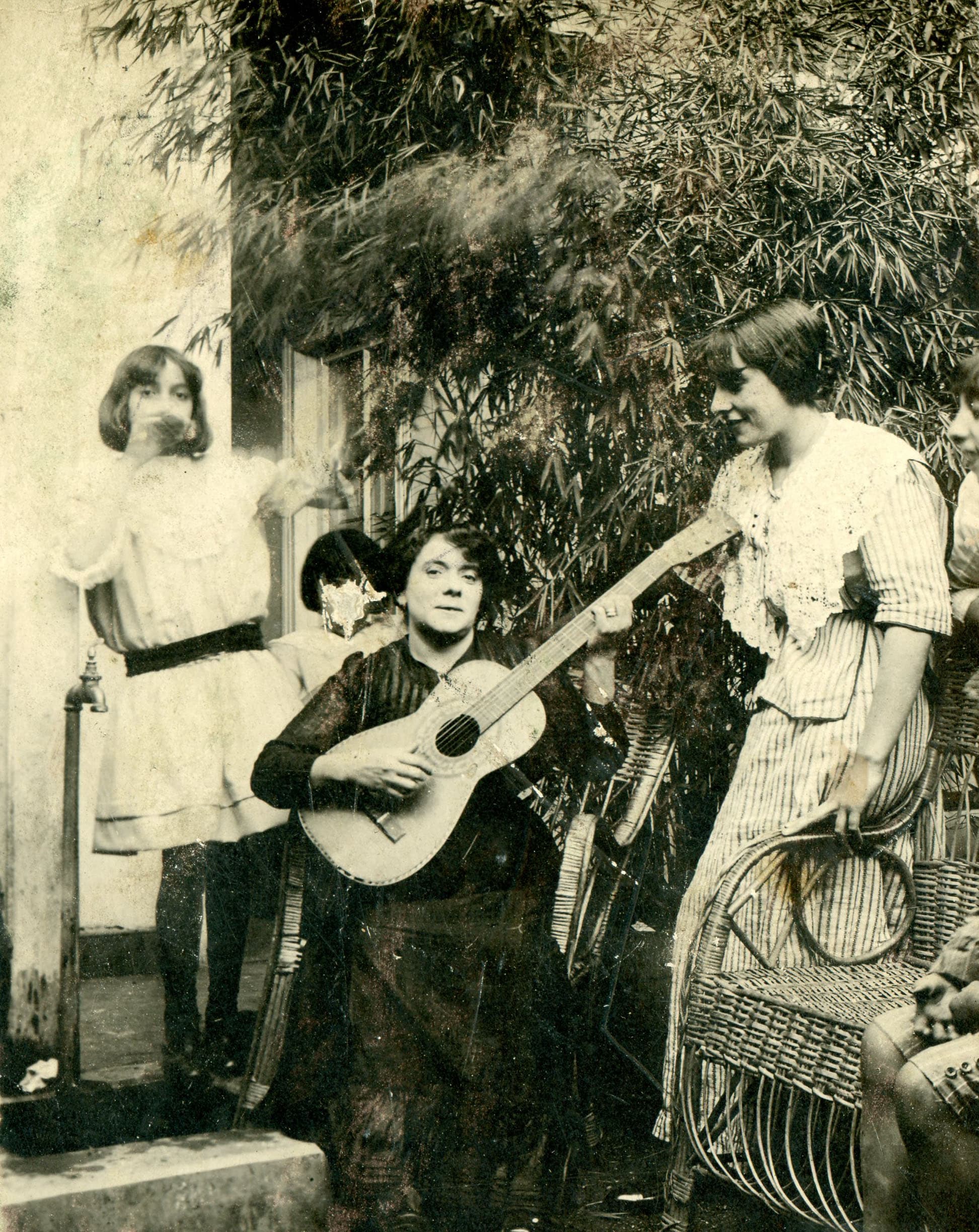 Mujeres en Limache, Febrero de 1913