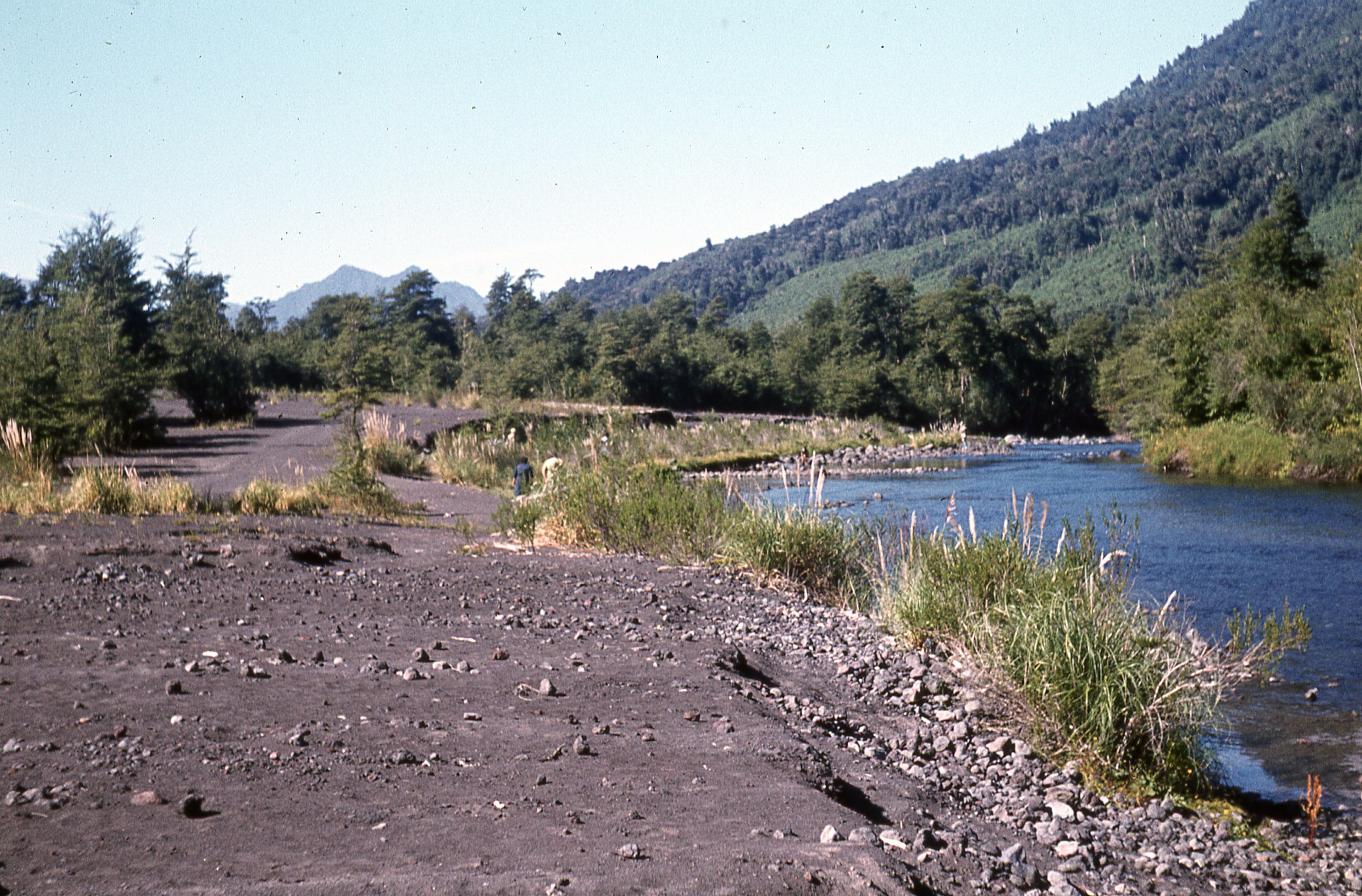 Río sin identificar, ca. 1965