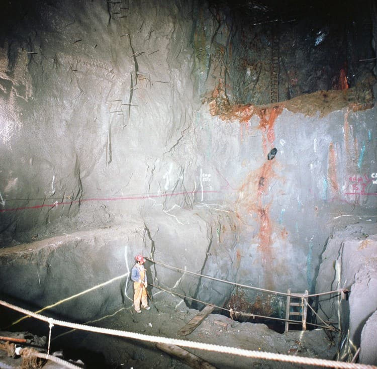 Interior de la mina El Teniente Codelco, 1984