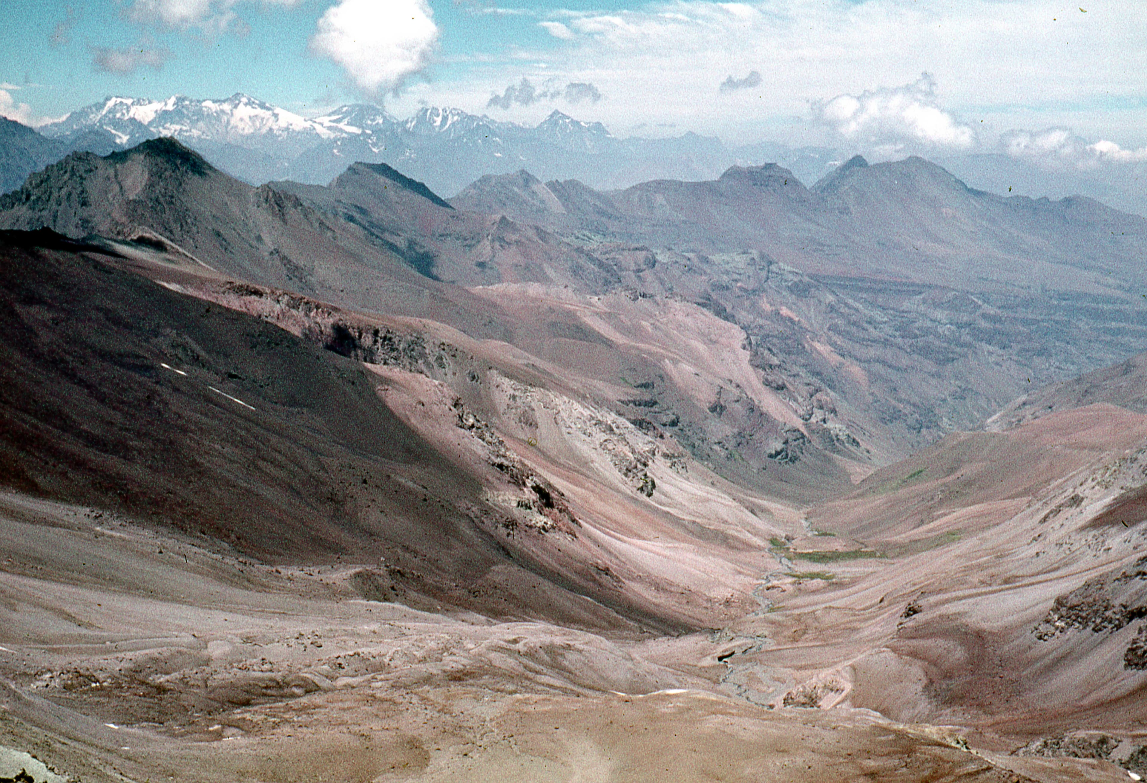Vista desde el Plomo al campamento Piedra Numerada, 1977