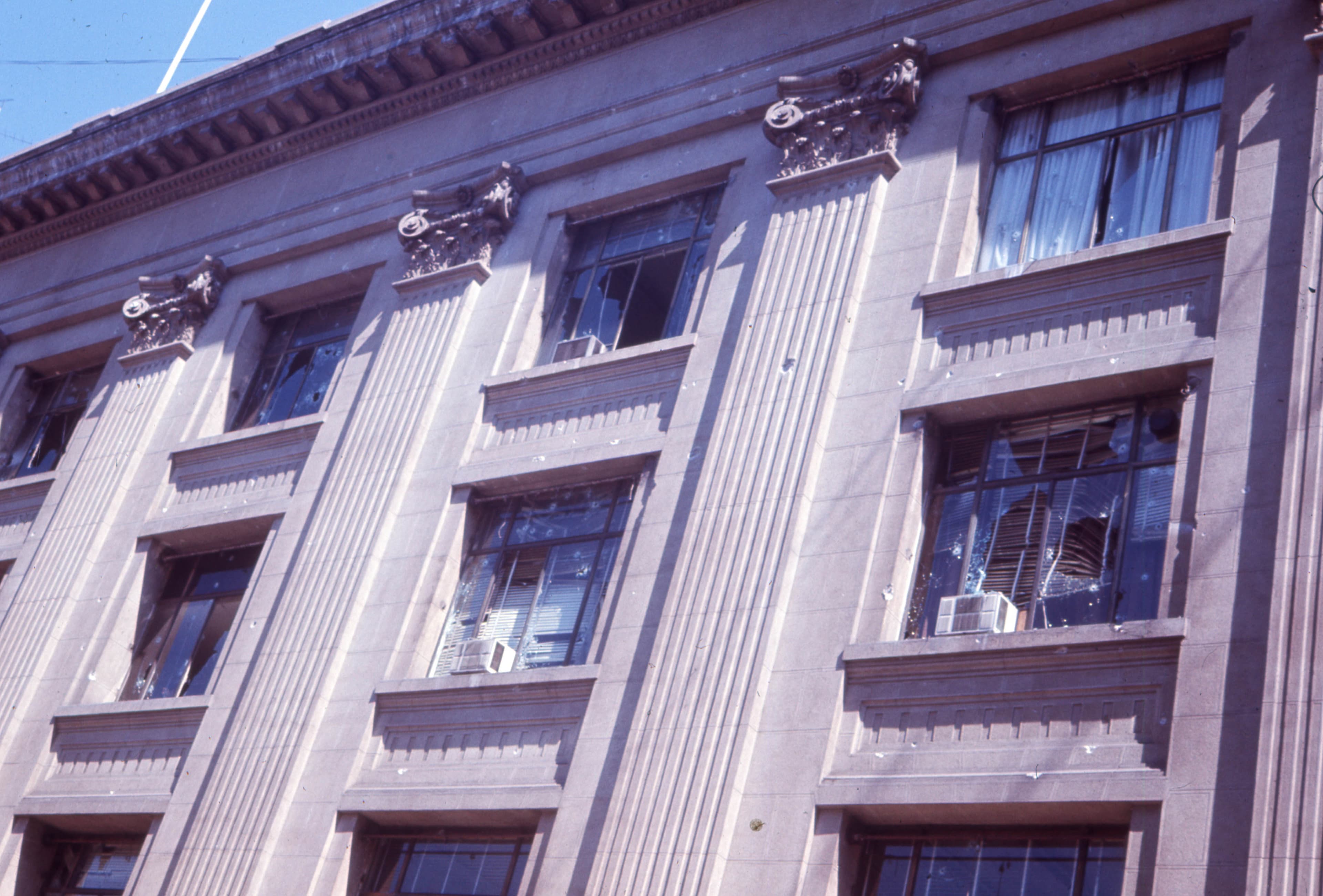 Proyectiles en edificio del centro de Santiago, 20 de Septiembre de 1973