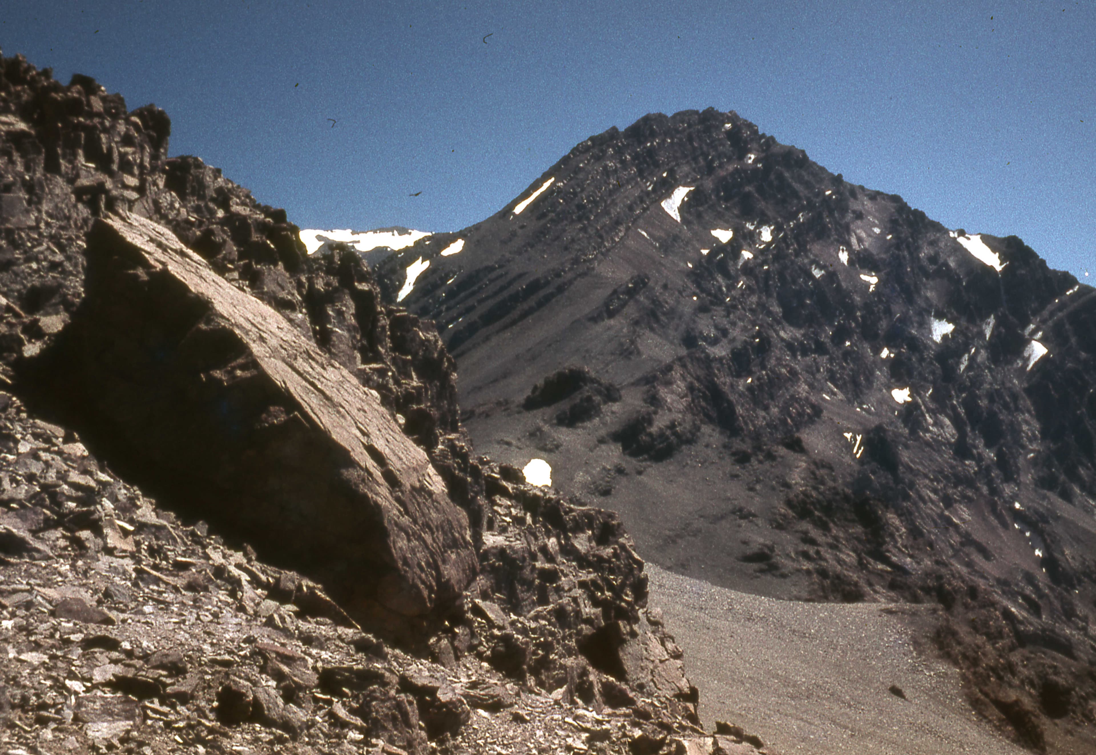 Condor, Cerro Bismarck mirando al Olivares, ca. 1975