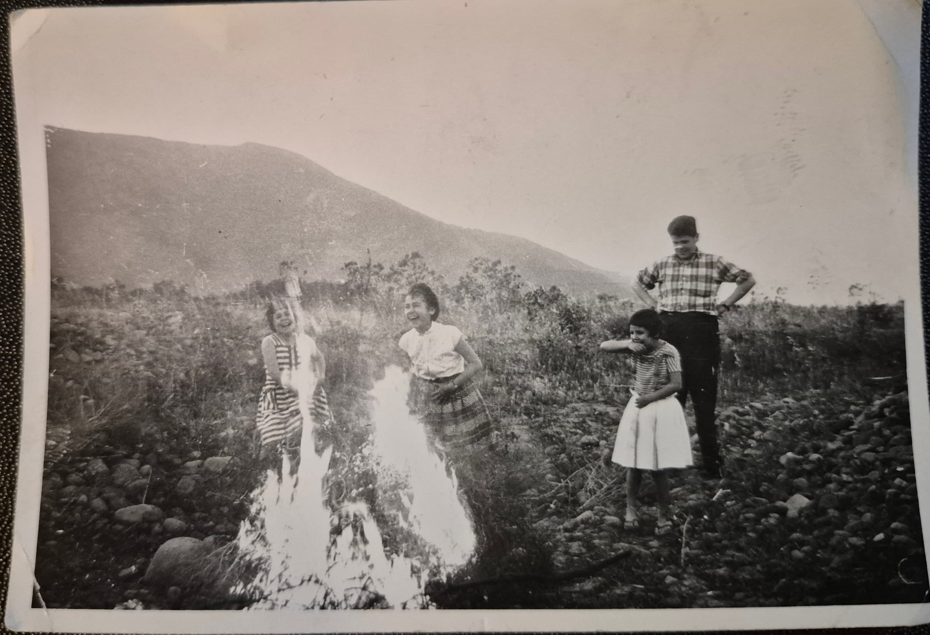 Picnic familiar a las afueras de Santiago, 1955
