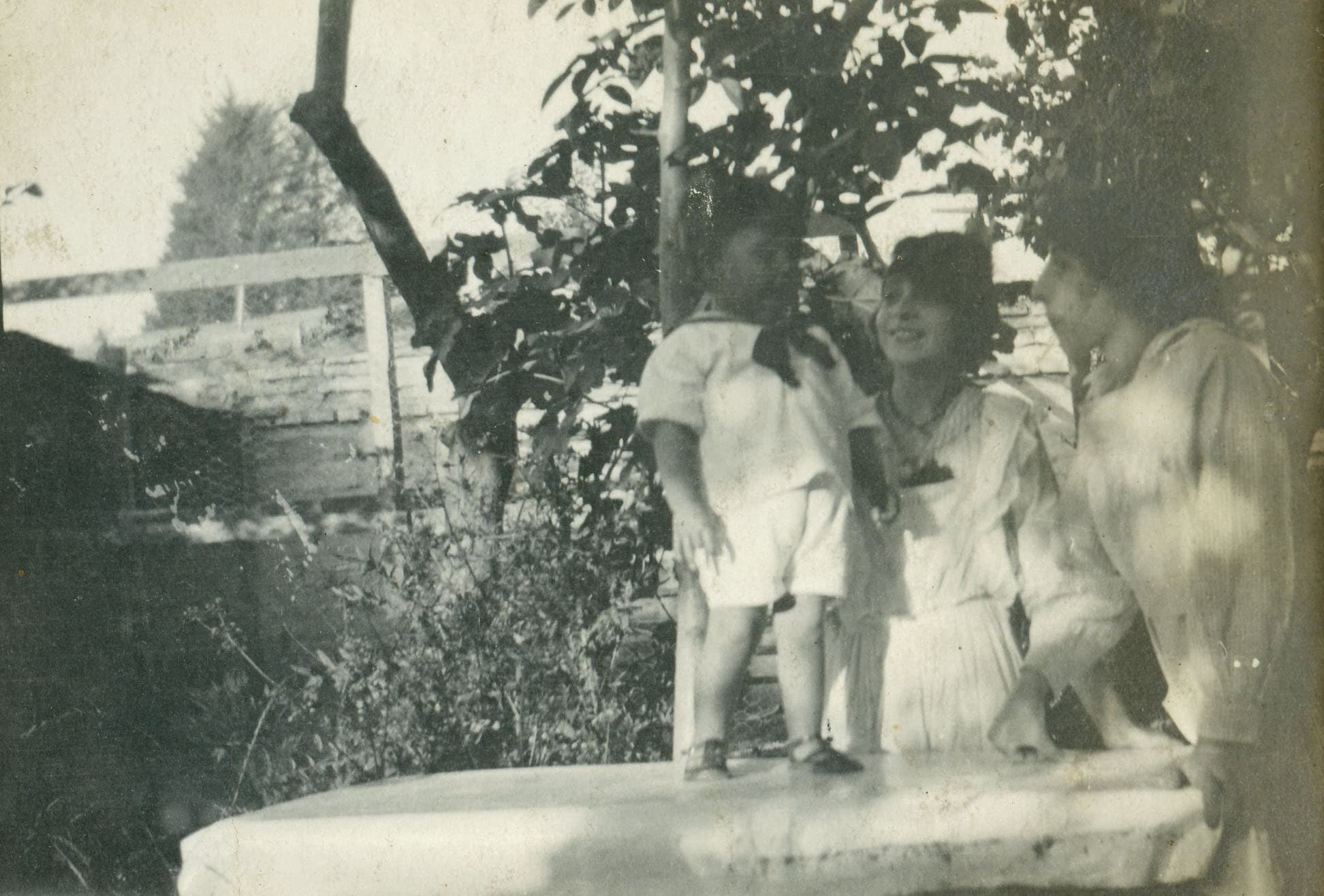 Familia en Providencia, Padre Mariano 123, 1919
