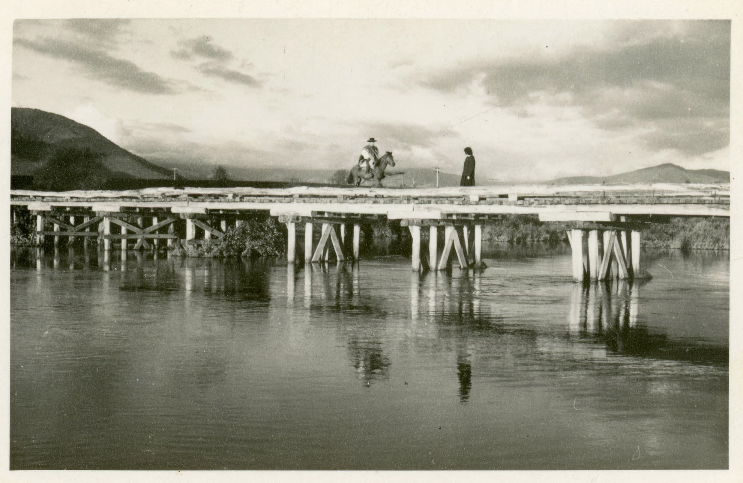 Puente sobre Río Laraquete, Bío Bío, 1964