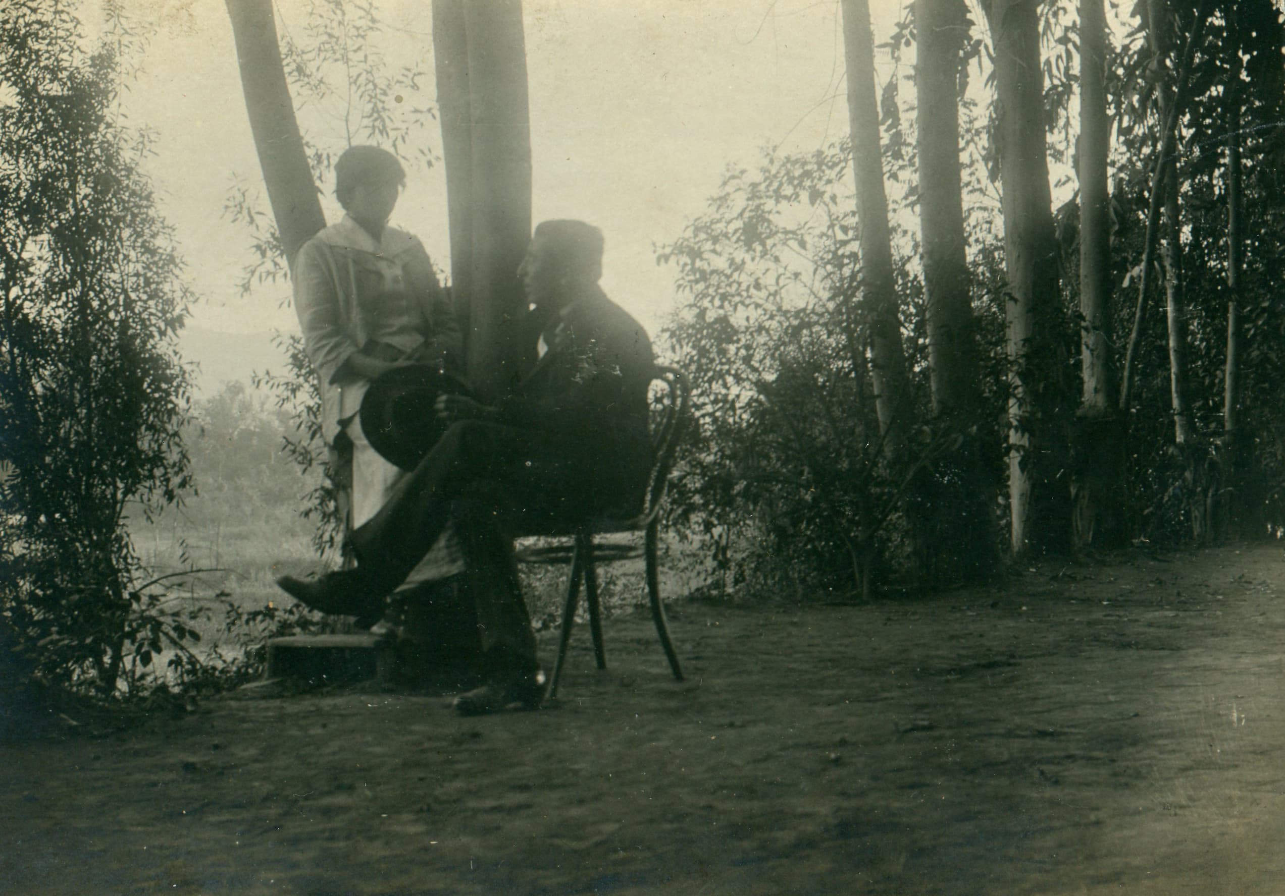 Pareja en un jardín, Limache, Marzo de 1915