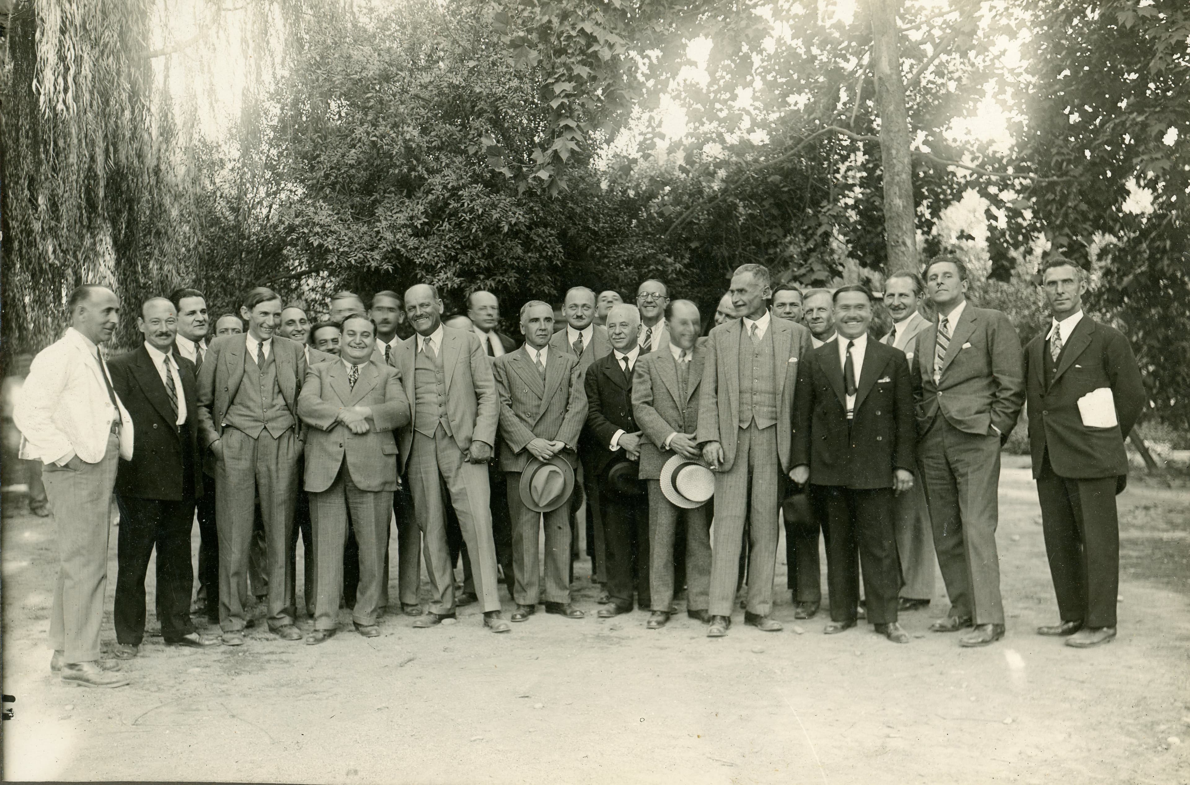 Foto grupal de Estudio Álvarez, Quinta Normal, ca. 1920