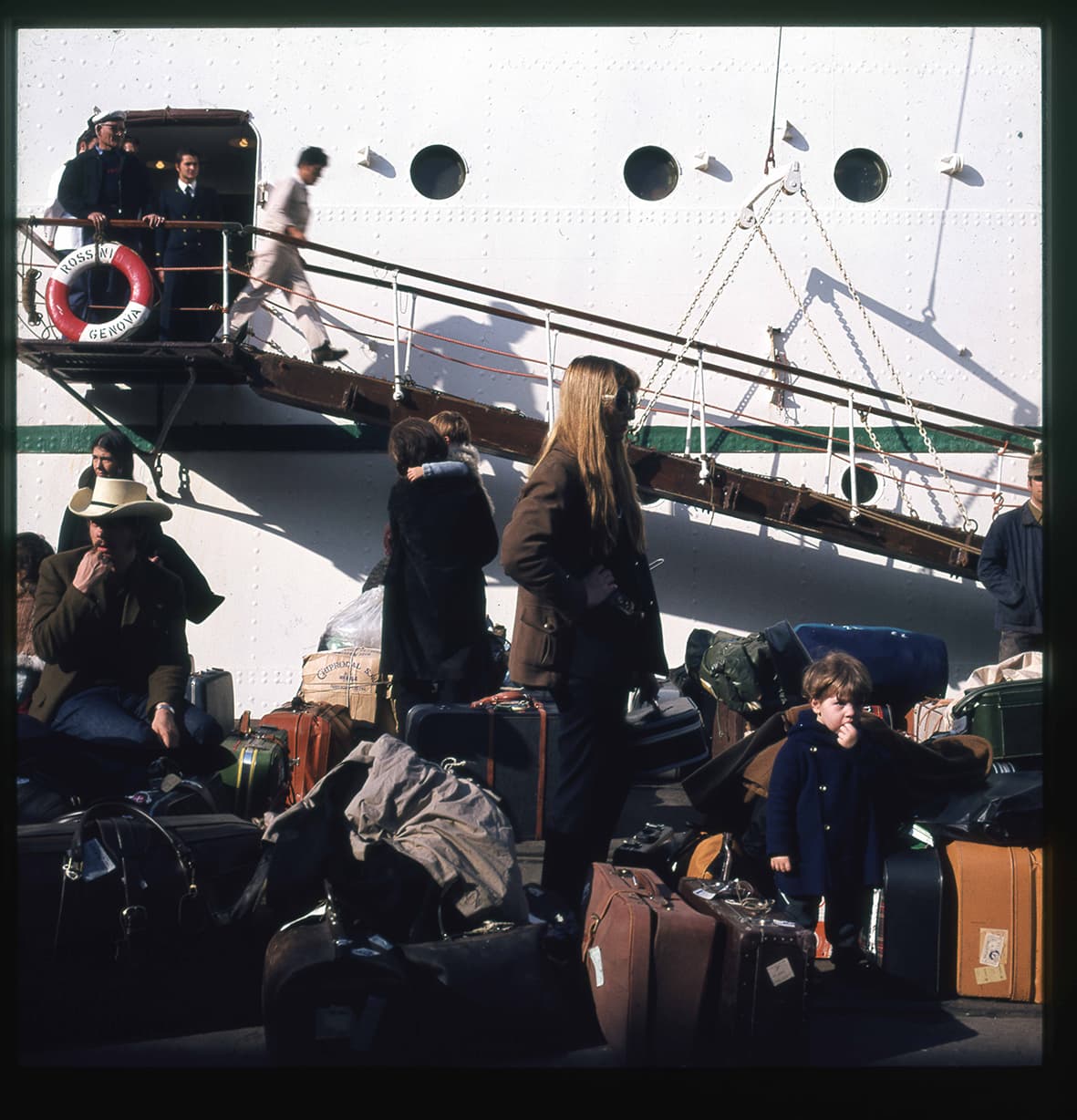 Viajeros del buque Rossini, Valparaíso, Región de Valparaíso, Chile, 1950 - 1965