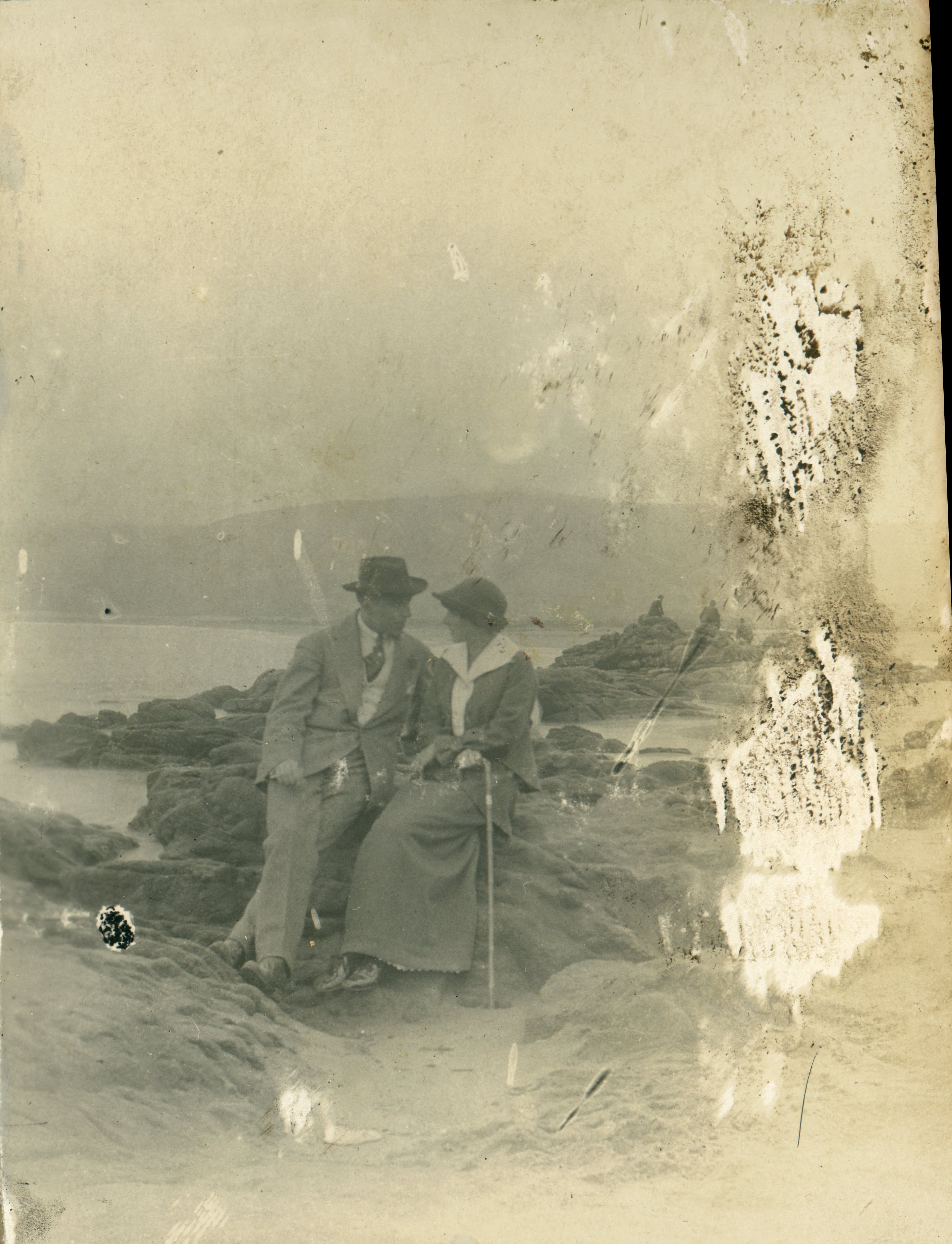 Pareja en Papudo, Febrero de 1915