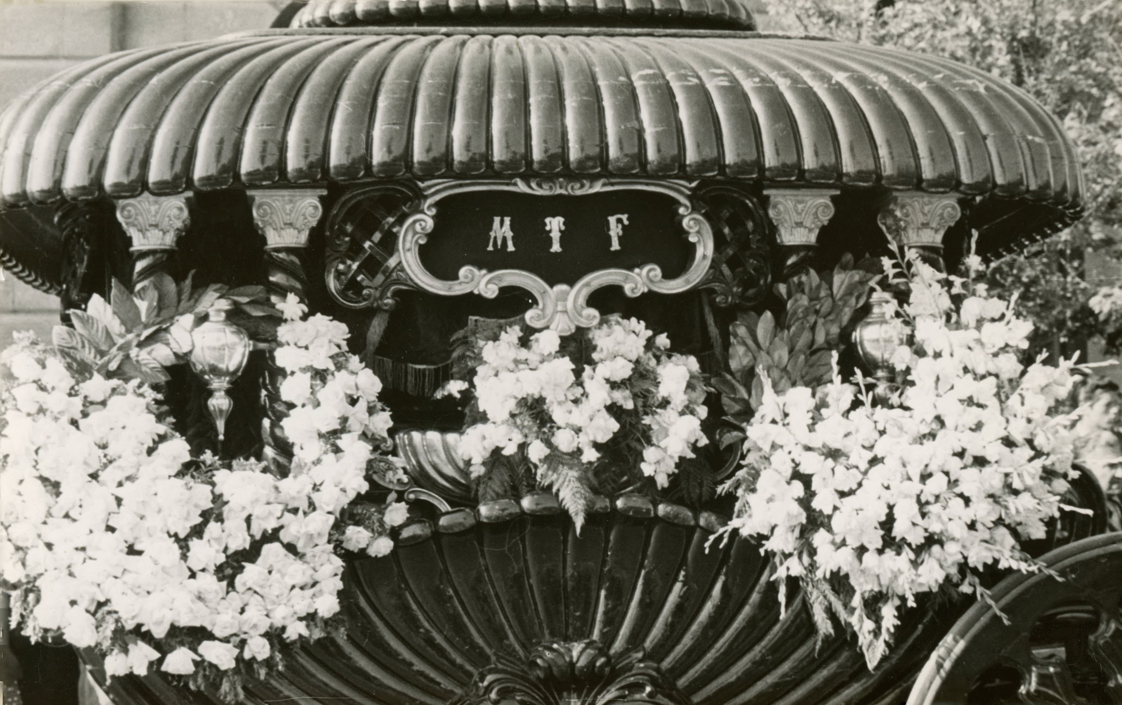 Carroza Funeraria de Manuel Trucco Franzani, 1954