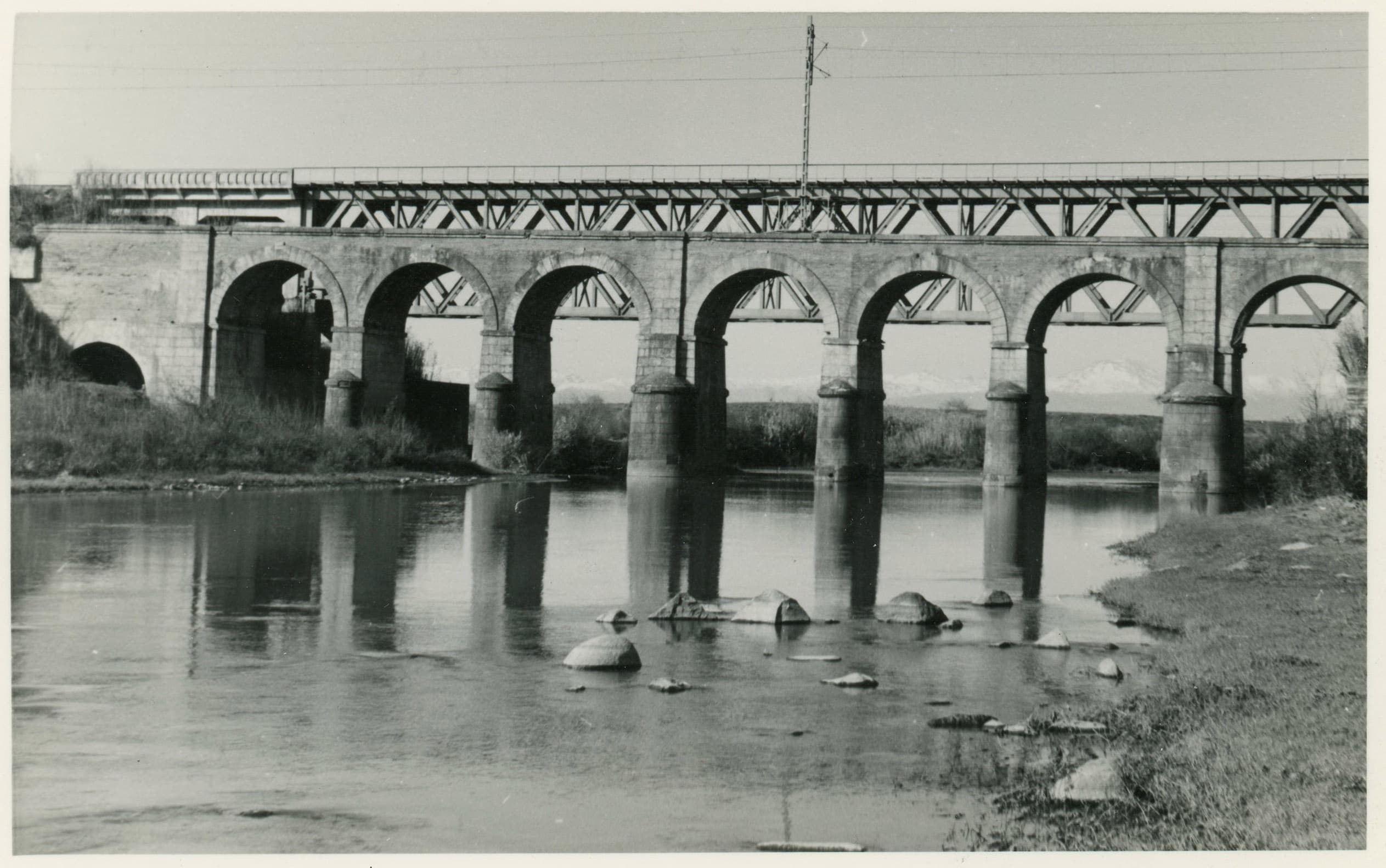 Puente Pangue en la ruta San Rafael - Panguilemo, 1963