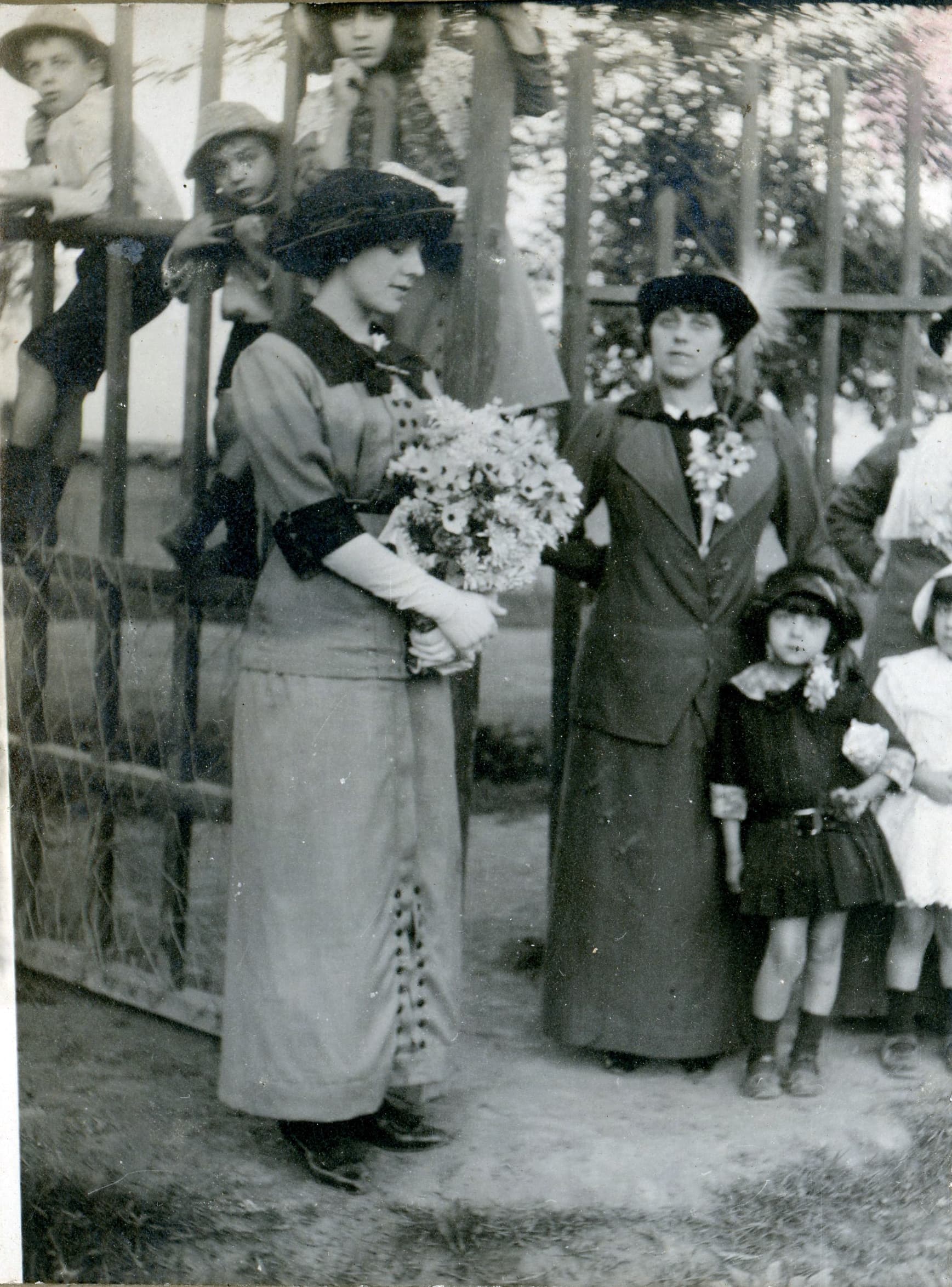 Mujeres en Ñuñoa, Abril de 1913