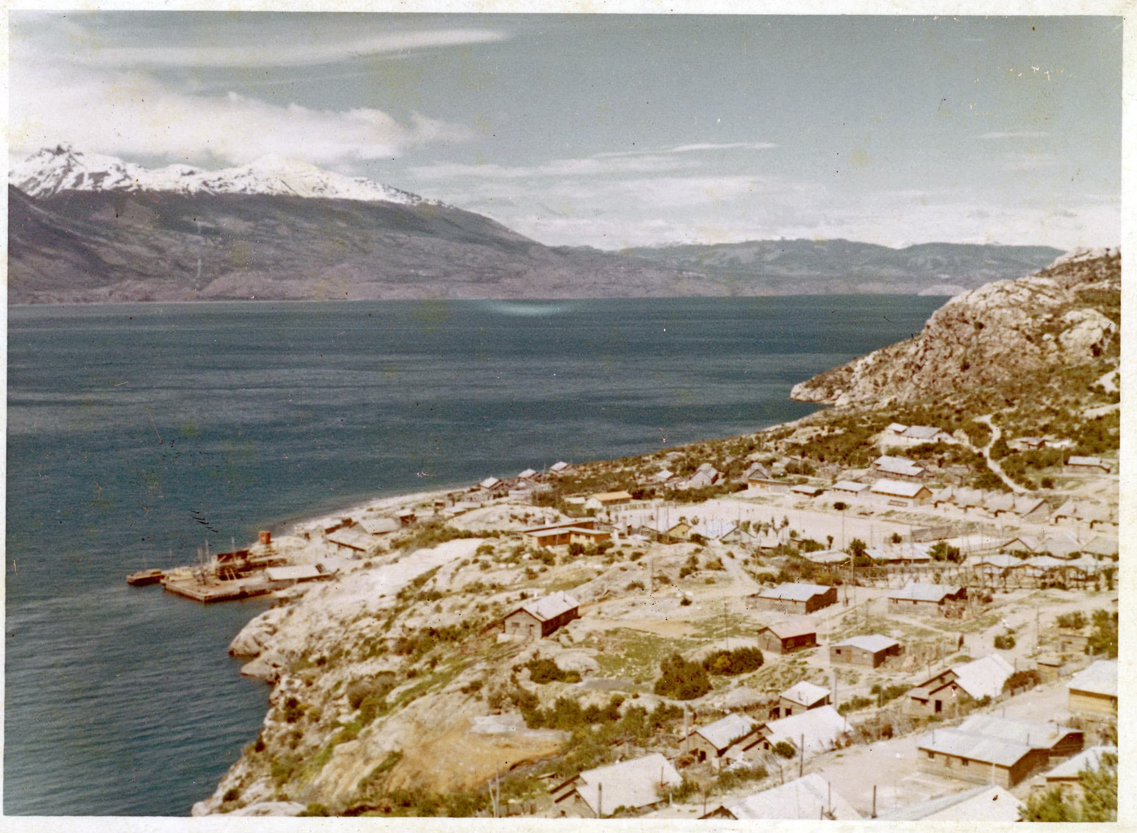 Puerto Cristal, Campamento Minero en Lago General Carrera, 1965