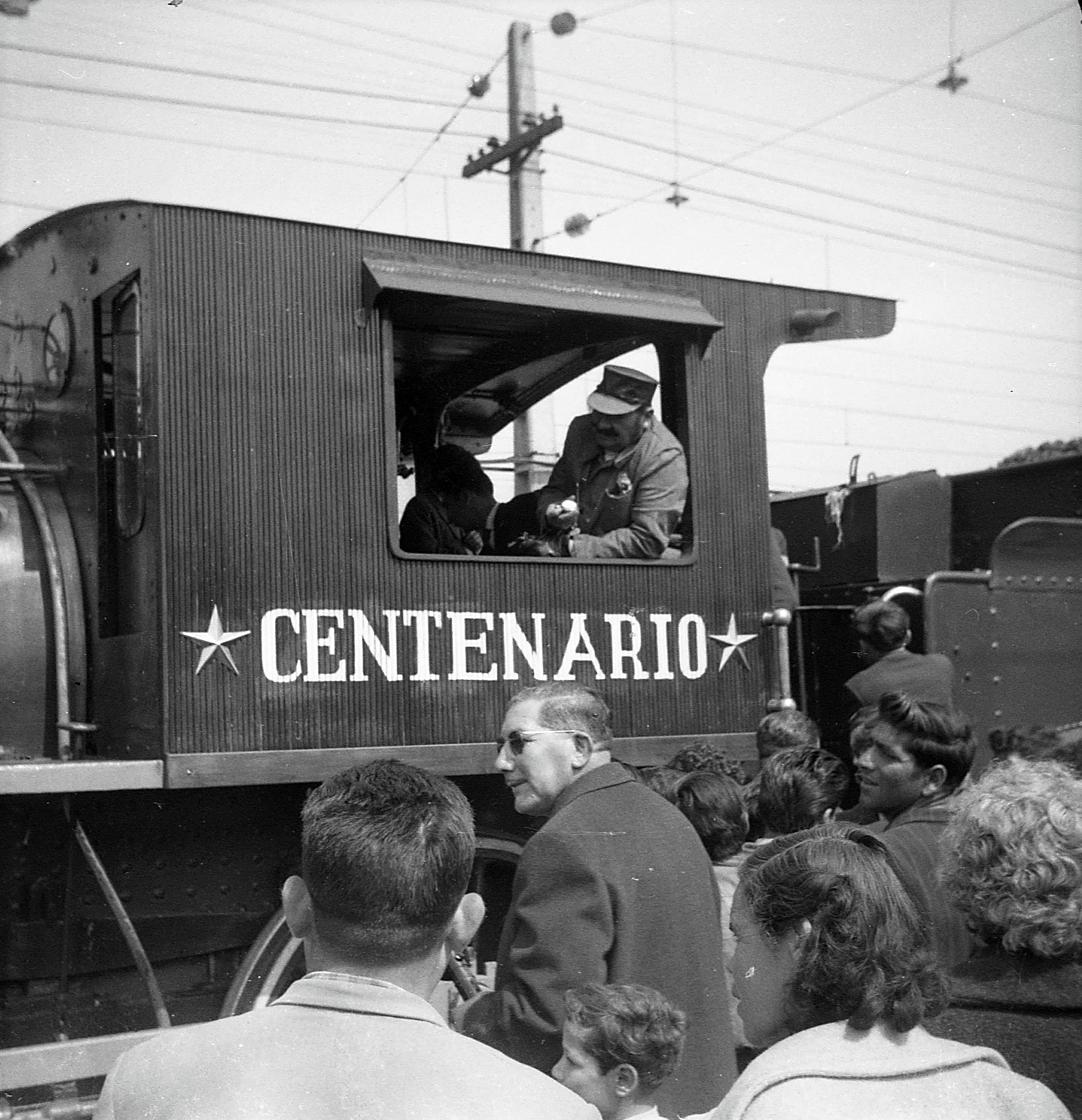 Locomotora en Centenario del Ferrocarril Santiago Valparaíso, Llay Llay, 1963