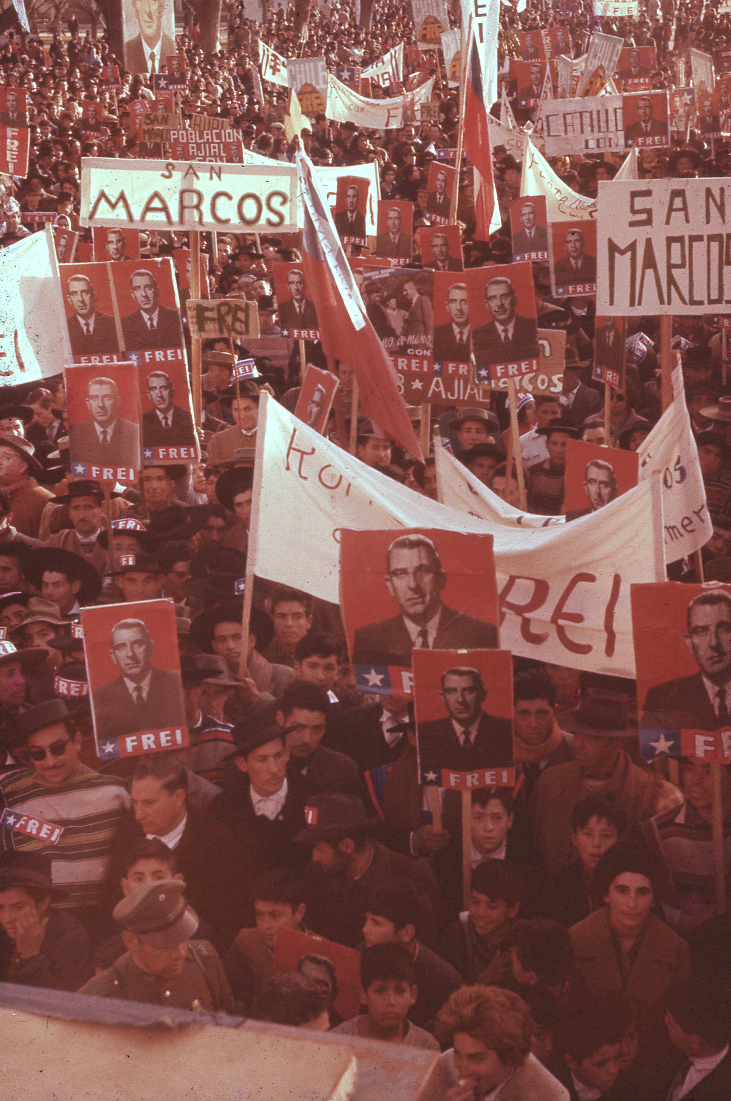 Marcha de la Patria Joven campaña presidencial Eduardo Frei Montalva, 1964