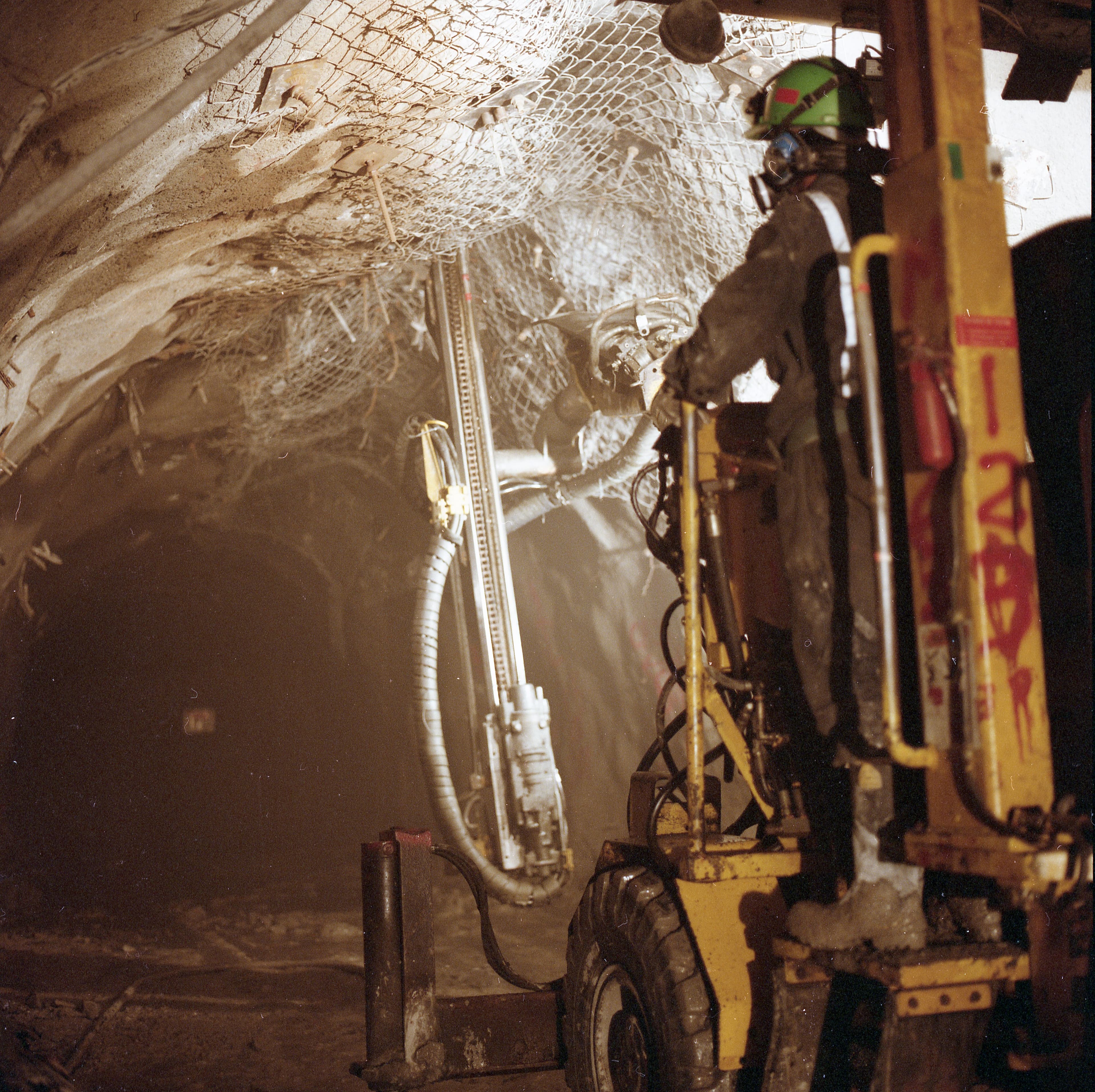 Perforación Interior Mina El Teniente, 1989