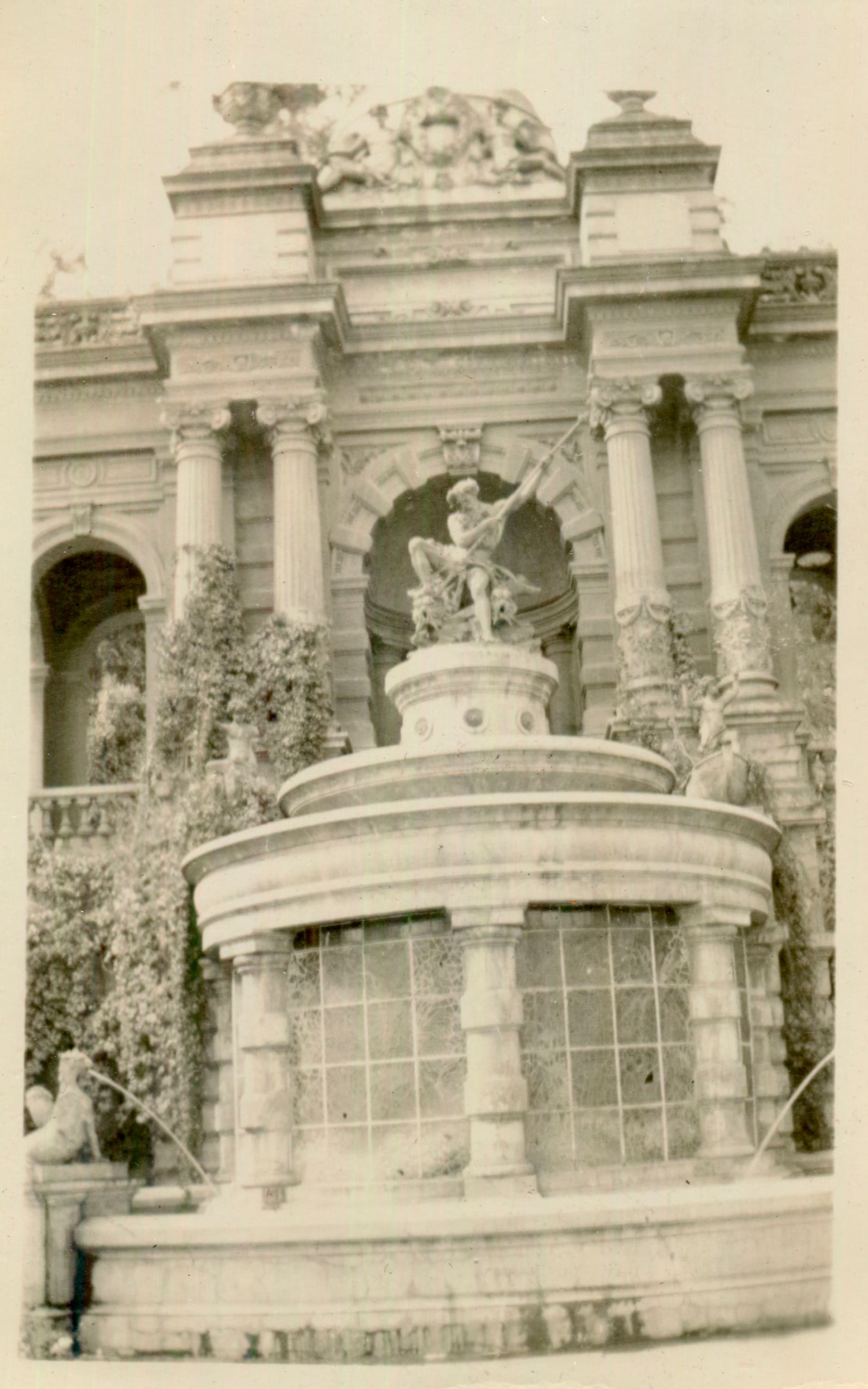 Fuente Neptuno, Cerro Santa Lucía, Santiago, 1965